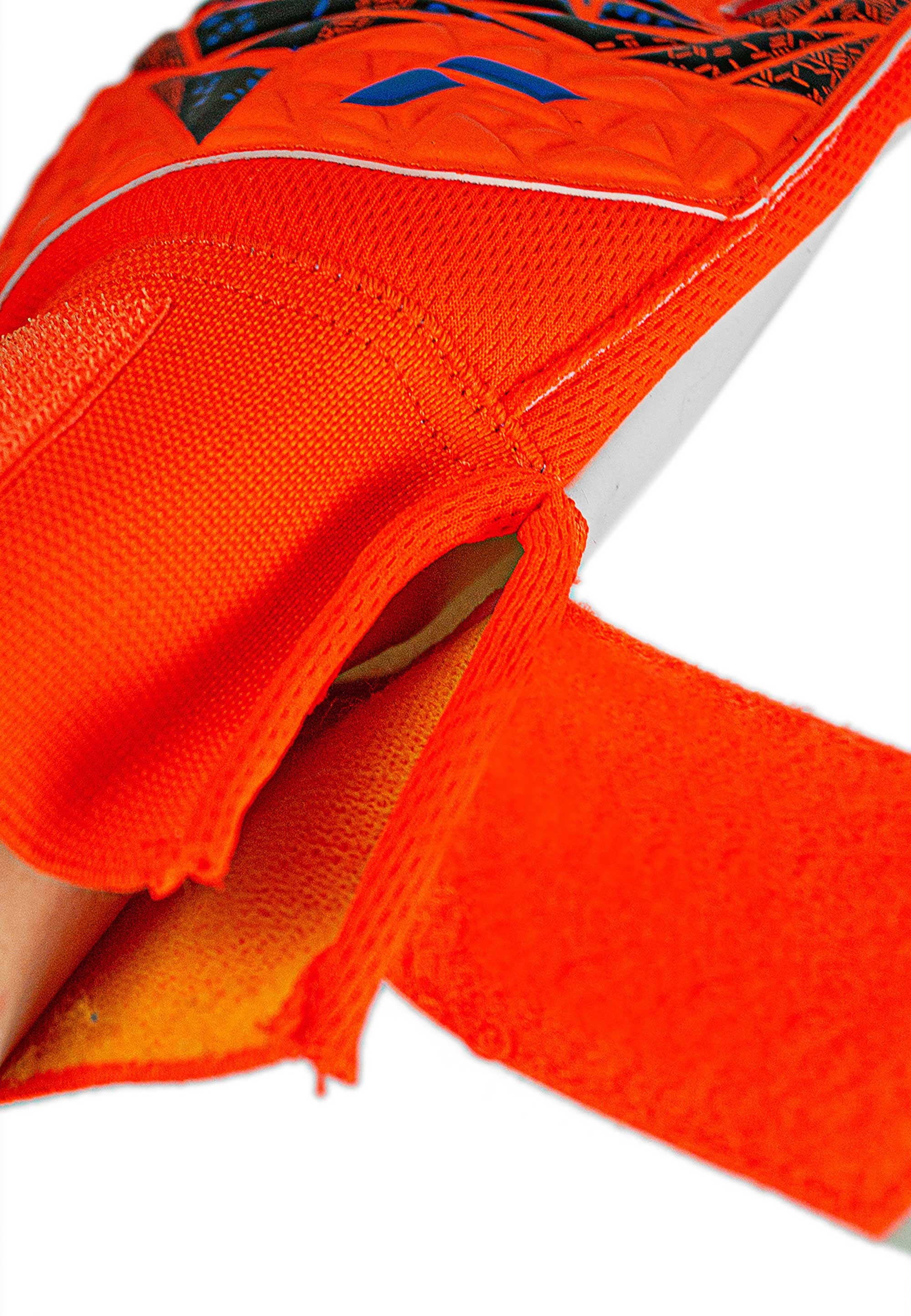 Reusch Torwarthandschuhe »Attrakt Starter Solid Junior«, mit Negative Cut