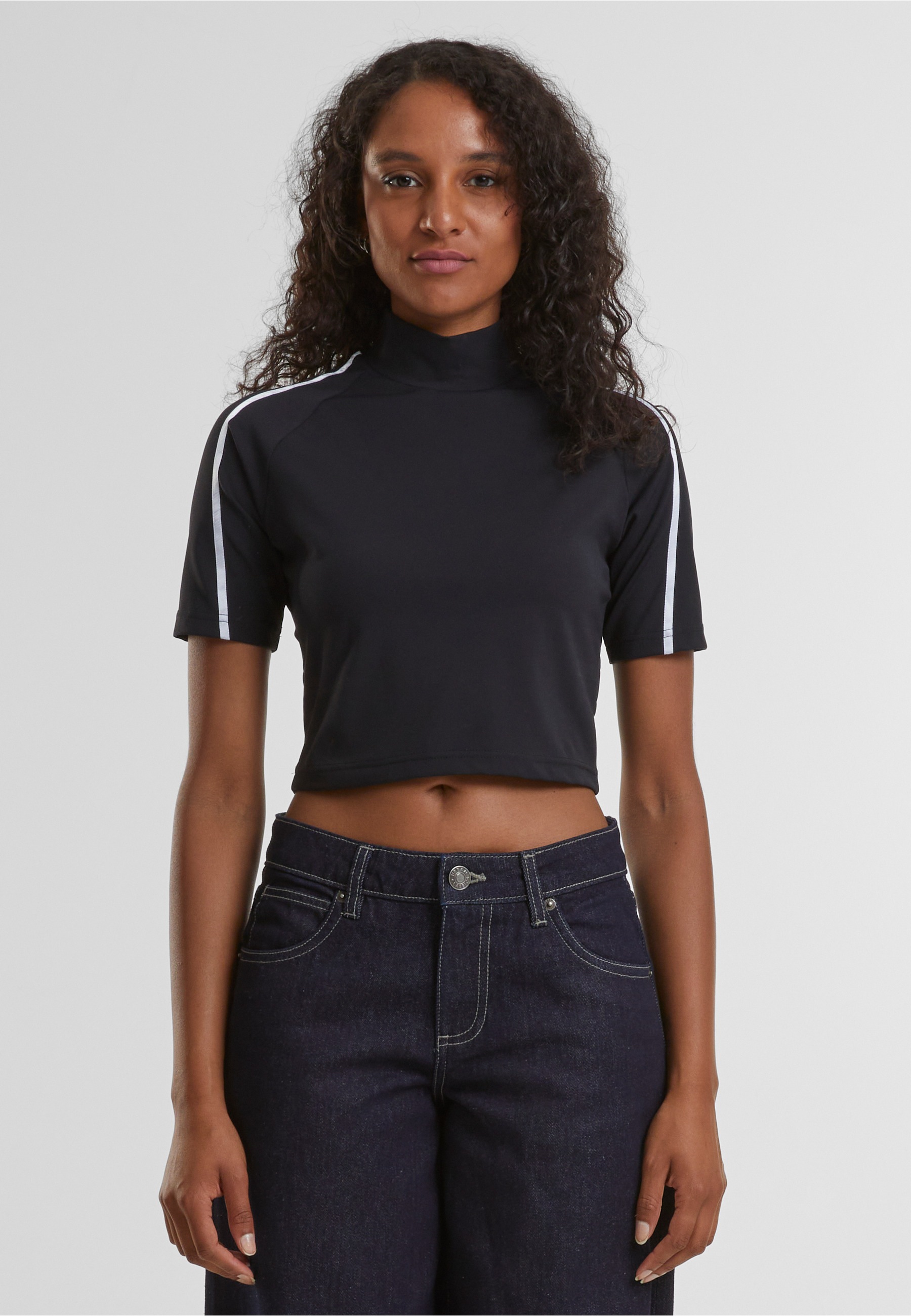 URBAN CLASSICS T-Shirt »Urban Classics Ladies High Neck Short Tee« 1 Stk.