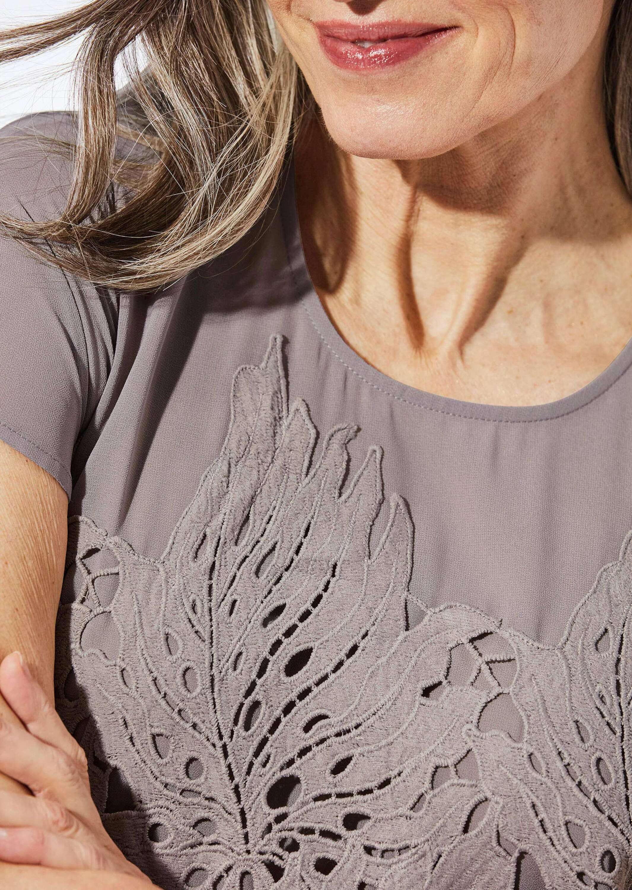 GOLDNER Abendkleid »Spitzenkleid Kleid aus sommerlicher Spitze«