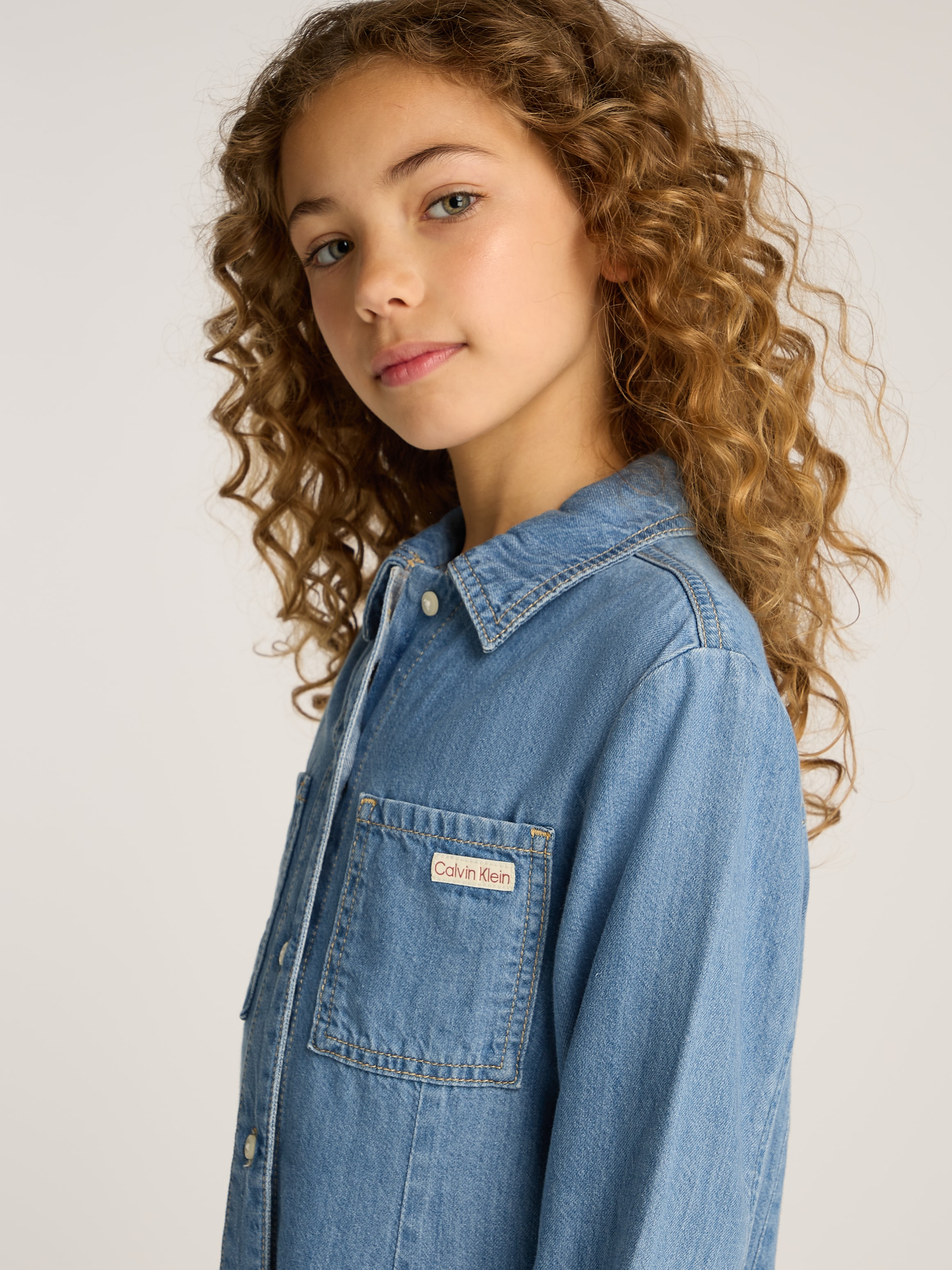Calvin Klein Jeans Jeanskleid »LT BL TENCEL DENIM SHIRT DRESS«, für Kinder bis 16 Jahre mit Logostickerei