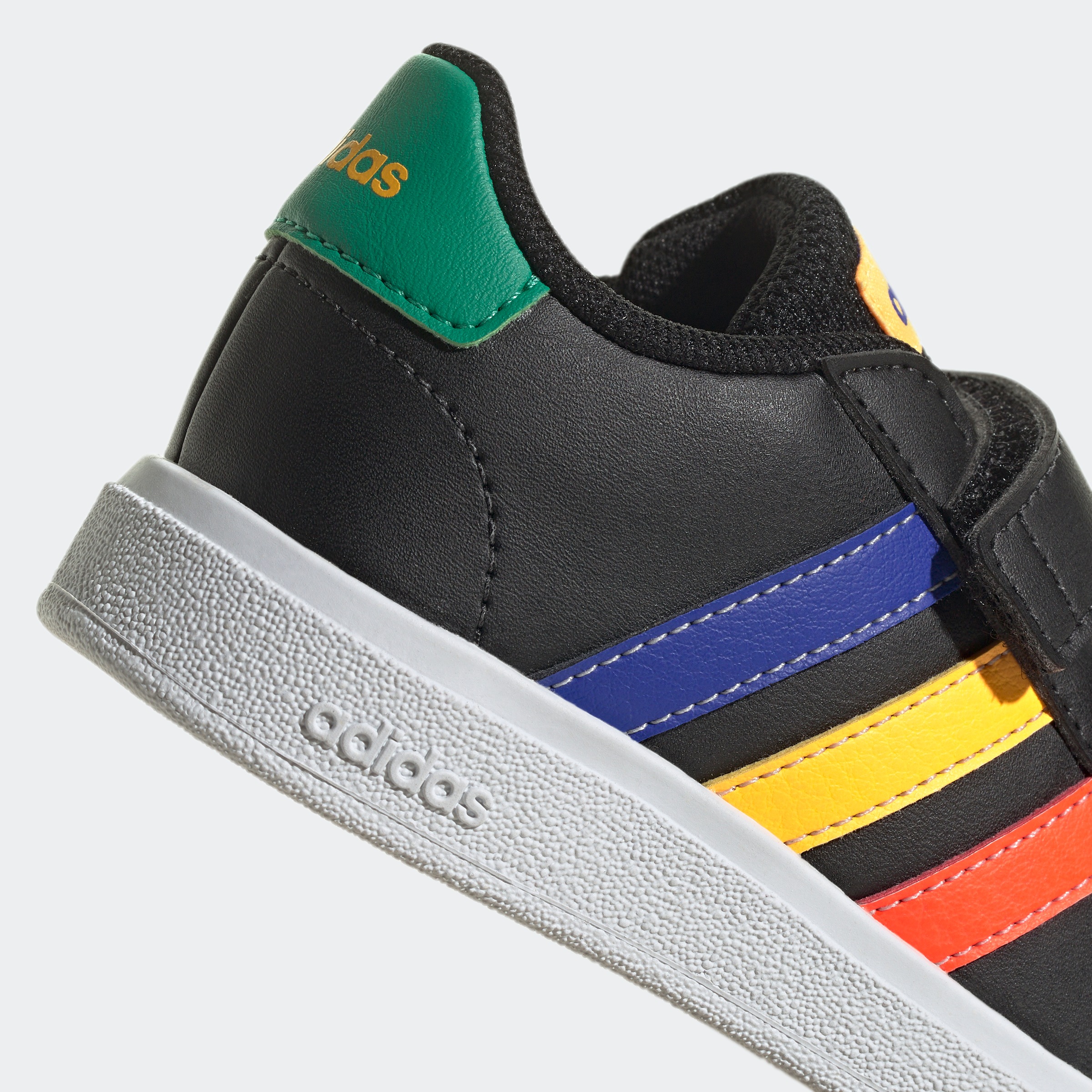 adidas Sportswear Sneaker »GRAND COURT LIFESTYLE HOOK AND LOOP«  für Kinder, Design auf den Spuren des adidas Superstar