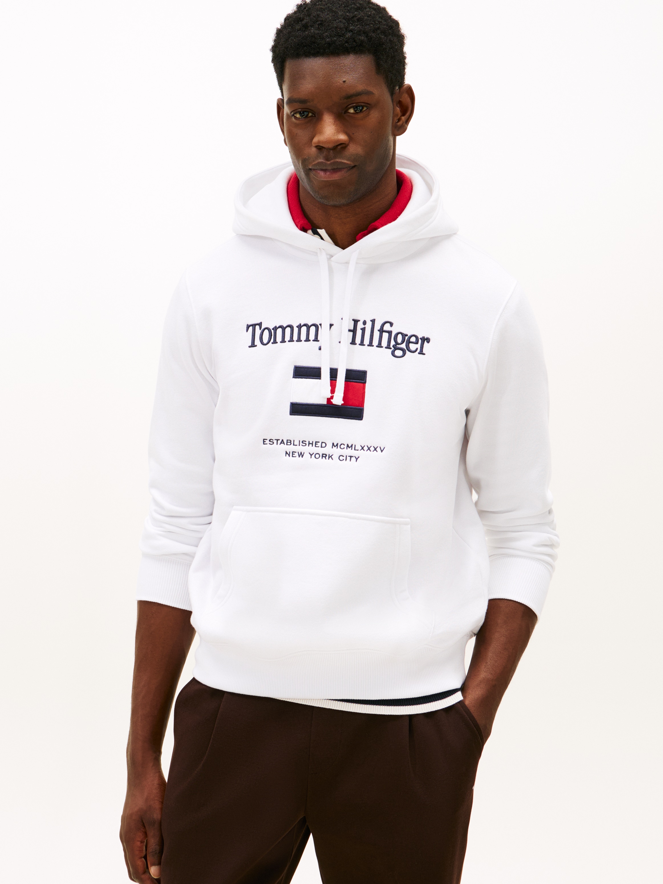 Tommy Hilfiger Hoodie "TOMMY EMBRO FLAG", normale Passform, Stickerei günstig online kaufen