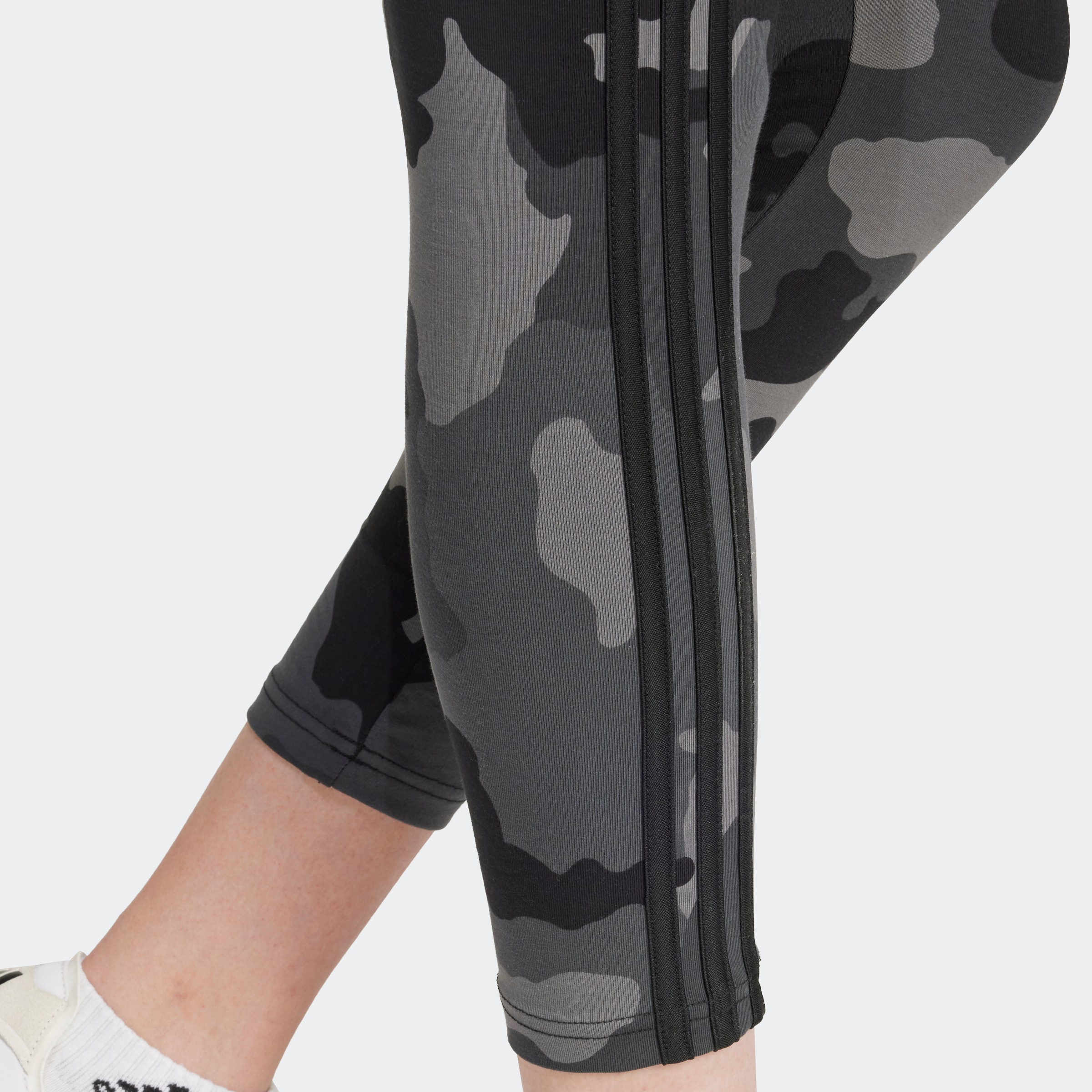 adidas Sportswear Leggings »W CAMO 3S LEG«, (1 tlg.)