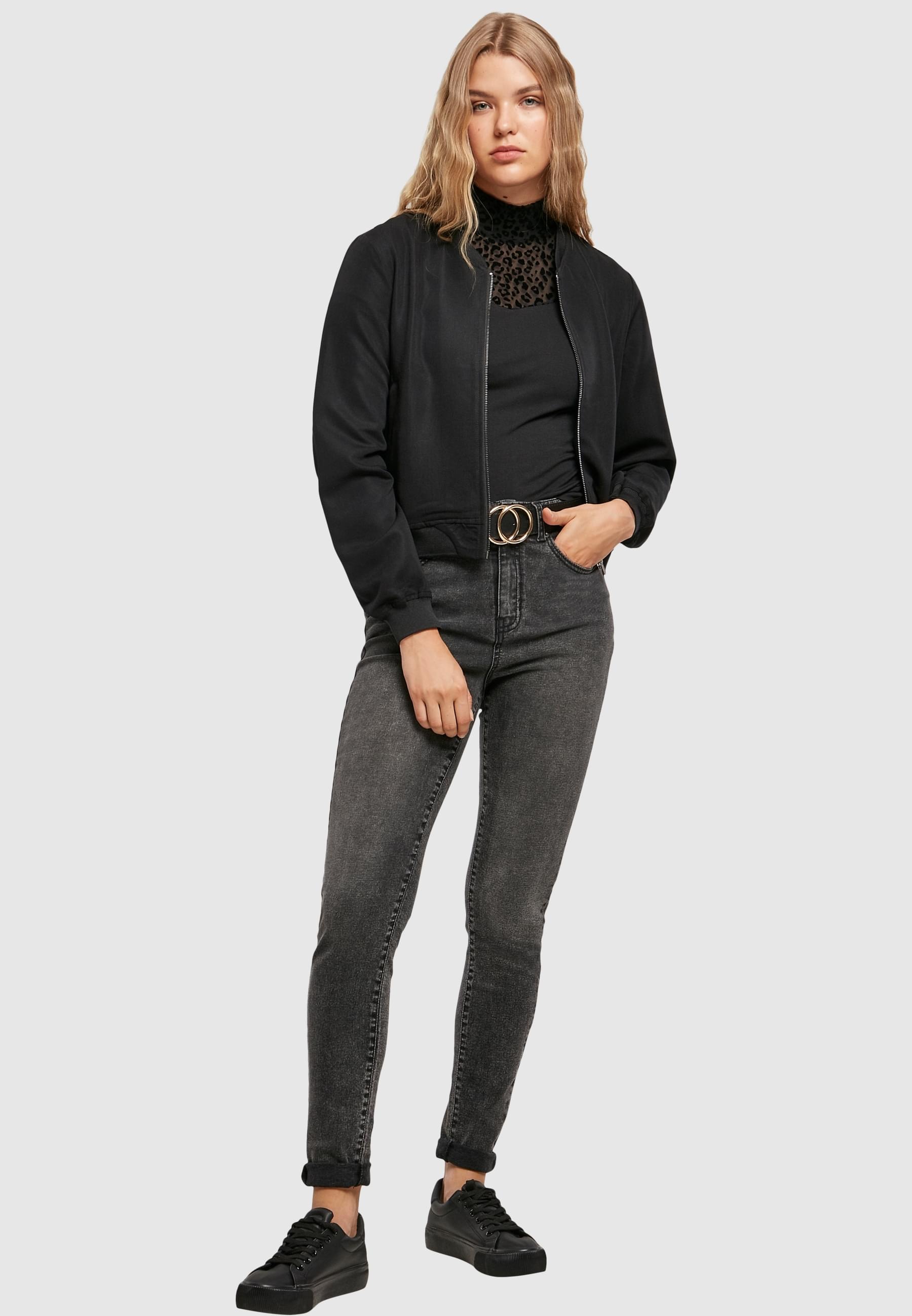 URBAN CLASSICS Allwetterjacke »Urban Classics Damen Ladies Viscose Twill Blouson«, (1 St.), ohne Kapuze