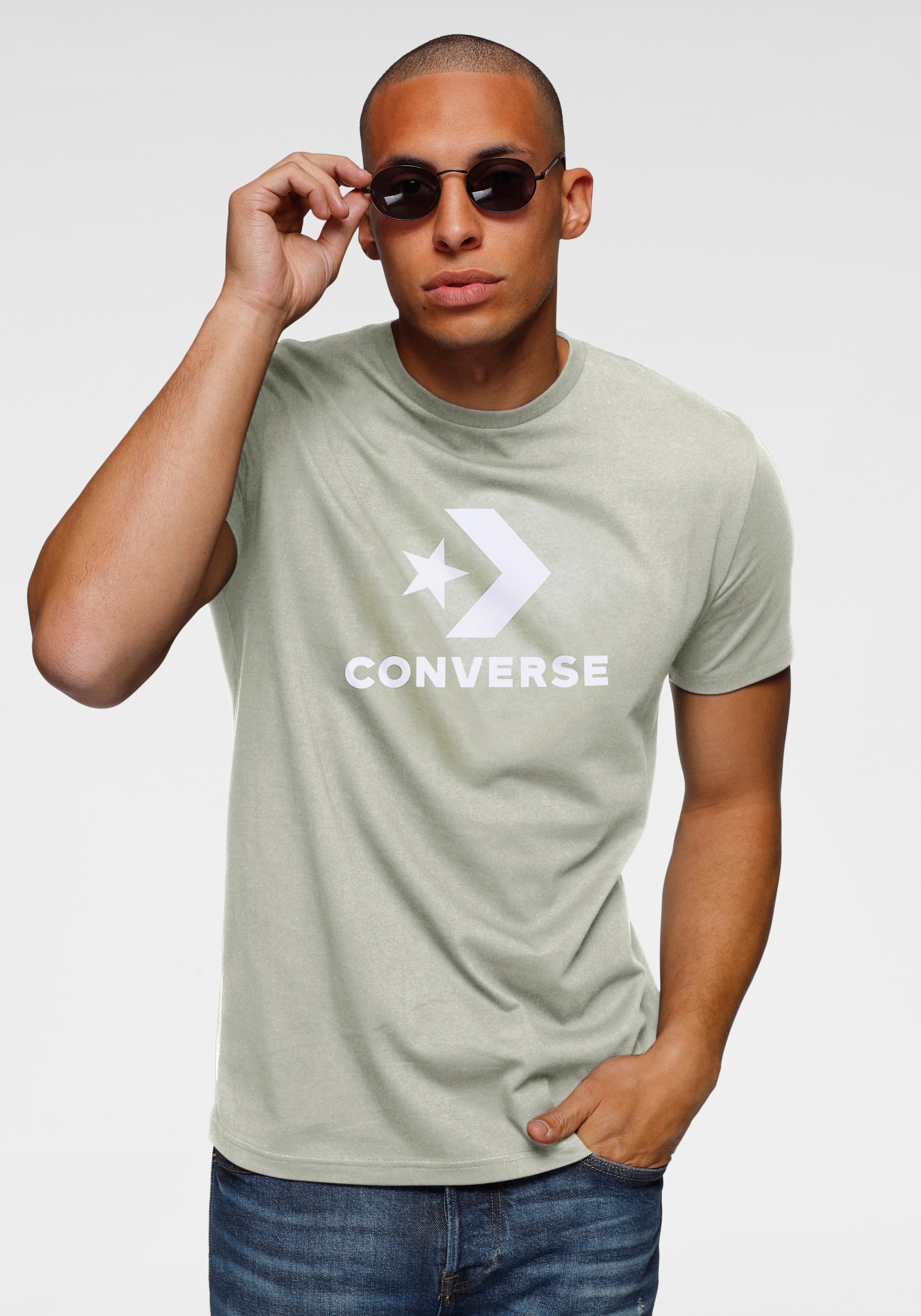 Converse T-Shirt "Unisex GO-TO STAR CHEVRON LOGO STANDARD-FIT" mit Rundhalsausschnitt, aus Baumwolle