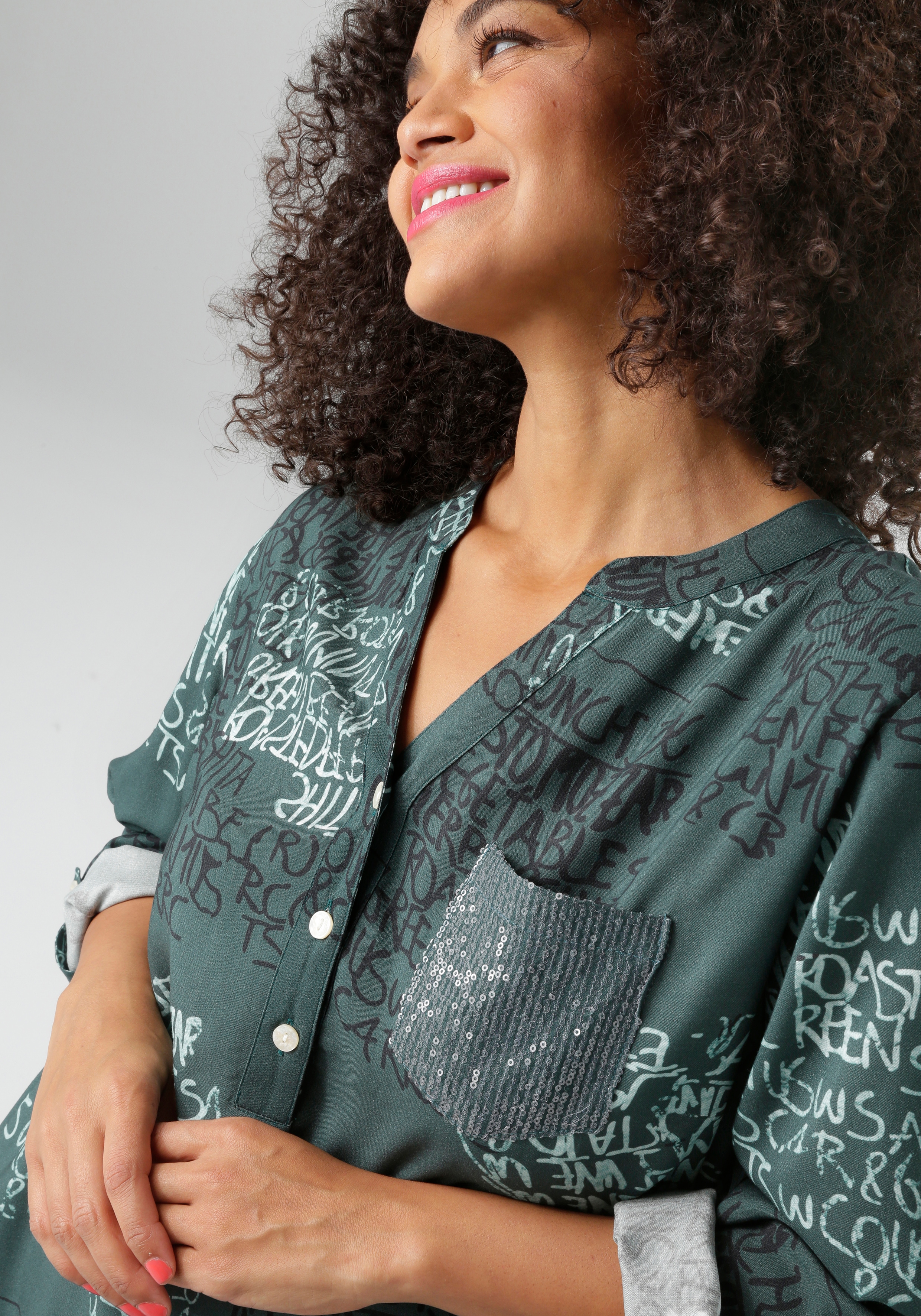 Thumbnail - Aniston PLUS Schlupfbluse mit Pailletten an der Brusttasche