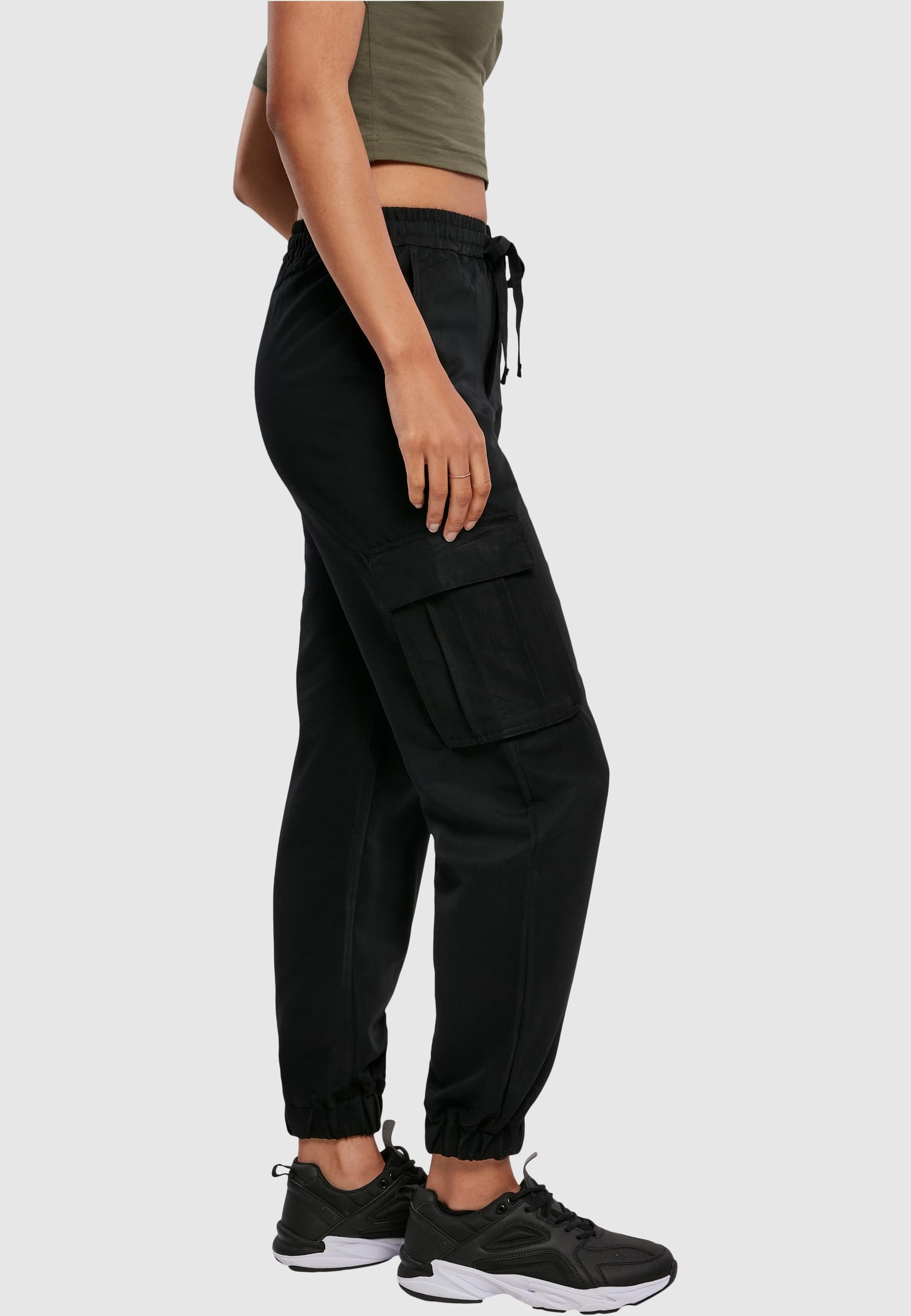 URBAN CLASSICS Cargohose »Urban Classics Damen Ladies Viscose Twill Cargo Pants«, (1 tlg.)