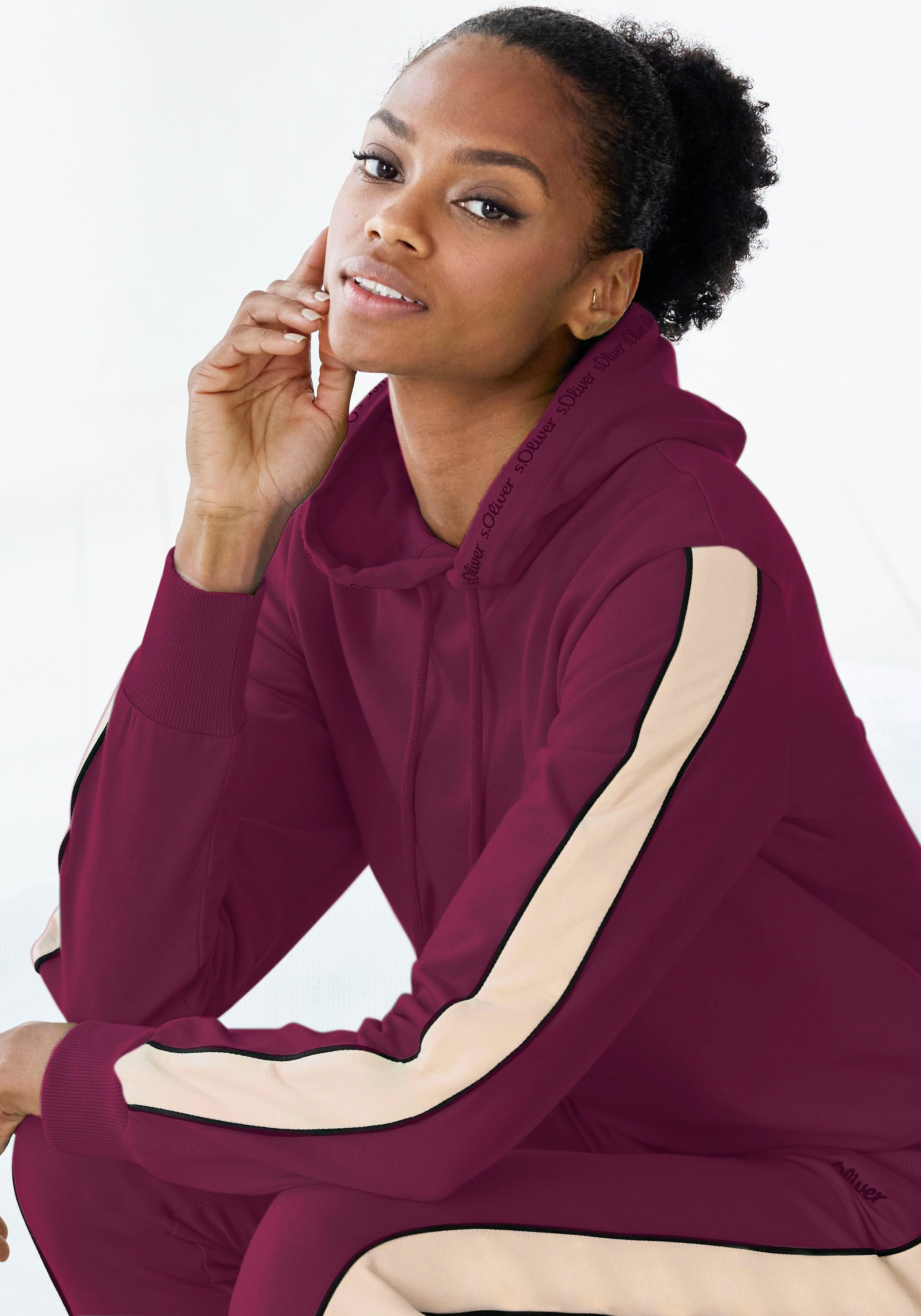 s.Oliver Hoodie, mit Kontrast Einsätzen, Loungewear