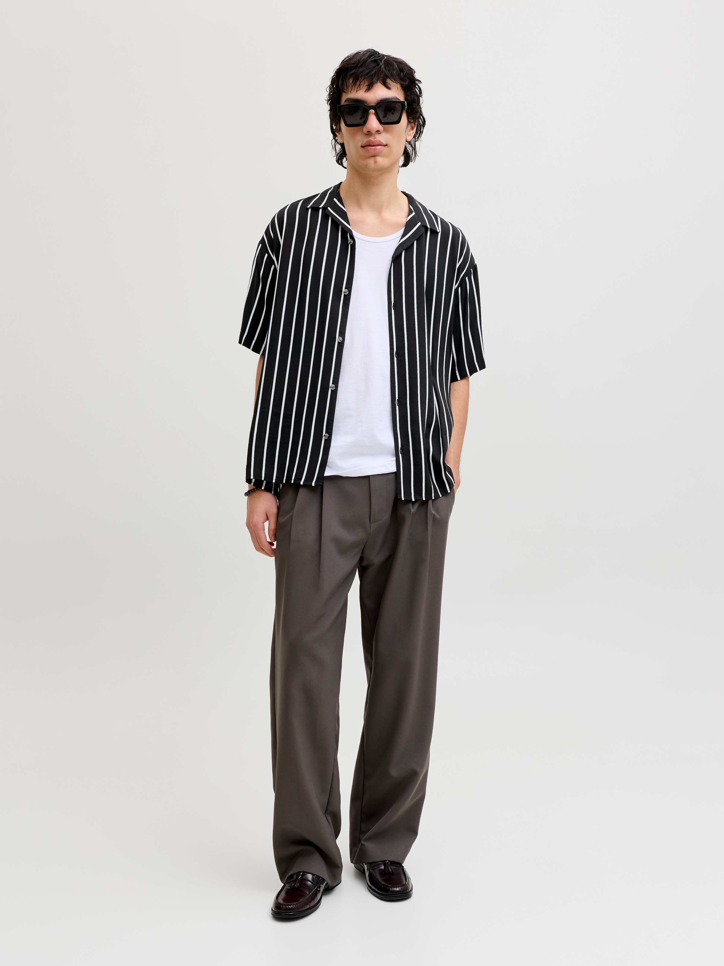 Jack & Jones Kurzarmhemd »JJEJEFF RESORT STRIPE SHIRT S/S SN« Viskose, loose fit