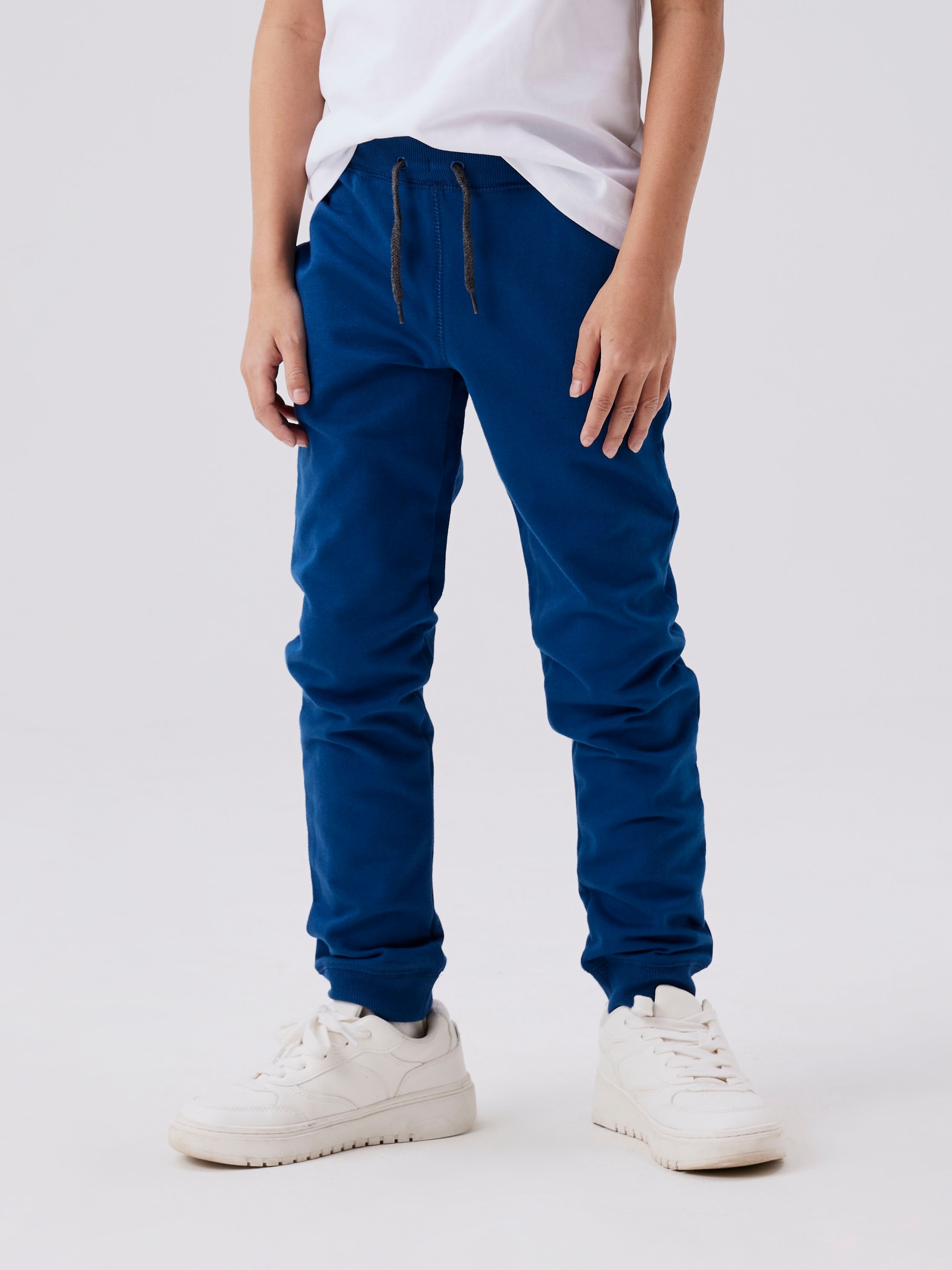 Name It "NKMSWEAT für Jungen mit verstellbarem Bund und Kordelzug" unifarben, casual, regular fit, Baumwollmix, Rundhals