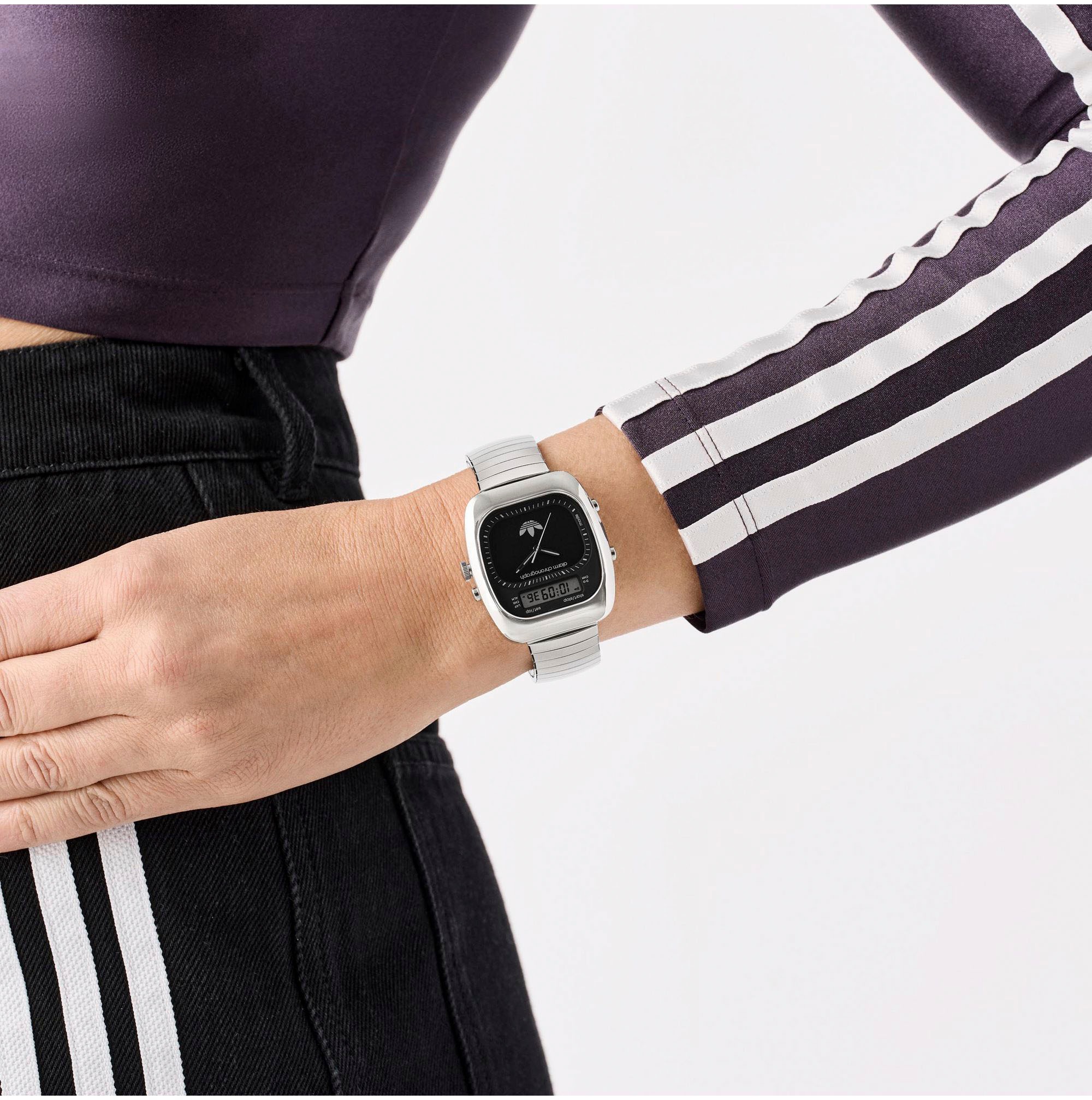 adidas Originals Chronograph »RETRO WAVE THREE«, Armbanduhr, Herrenuhr, Damenuhr,Edelstahlarmband,Stoppfunktion,digital