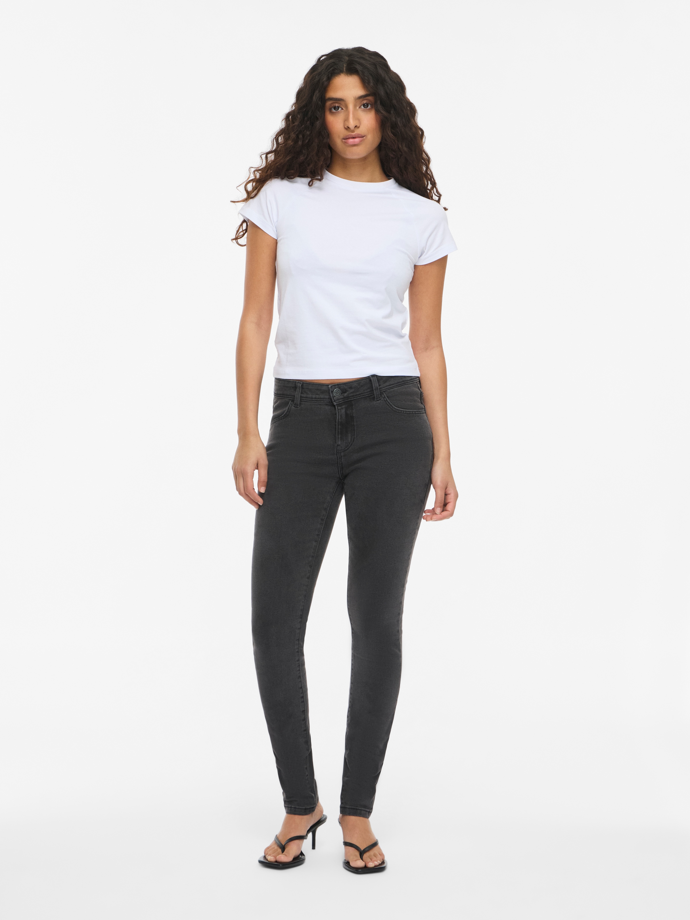 Noisy may Skinny-fit-Jeans »NMRAE LW  SKINNY JEANS VI634DG« Baumwollmischung