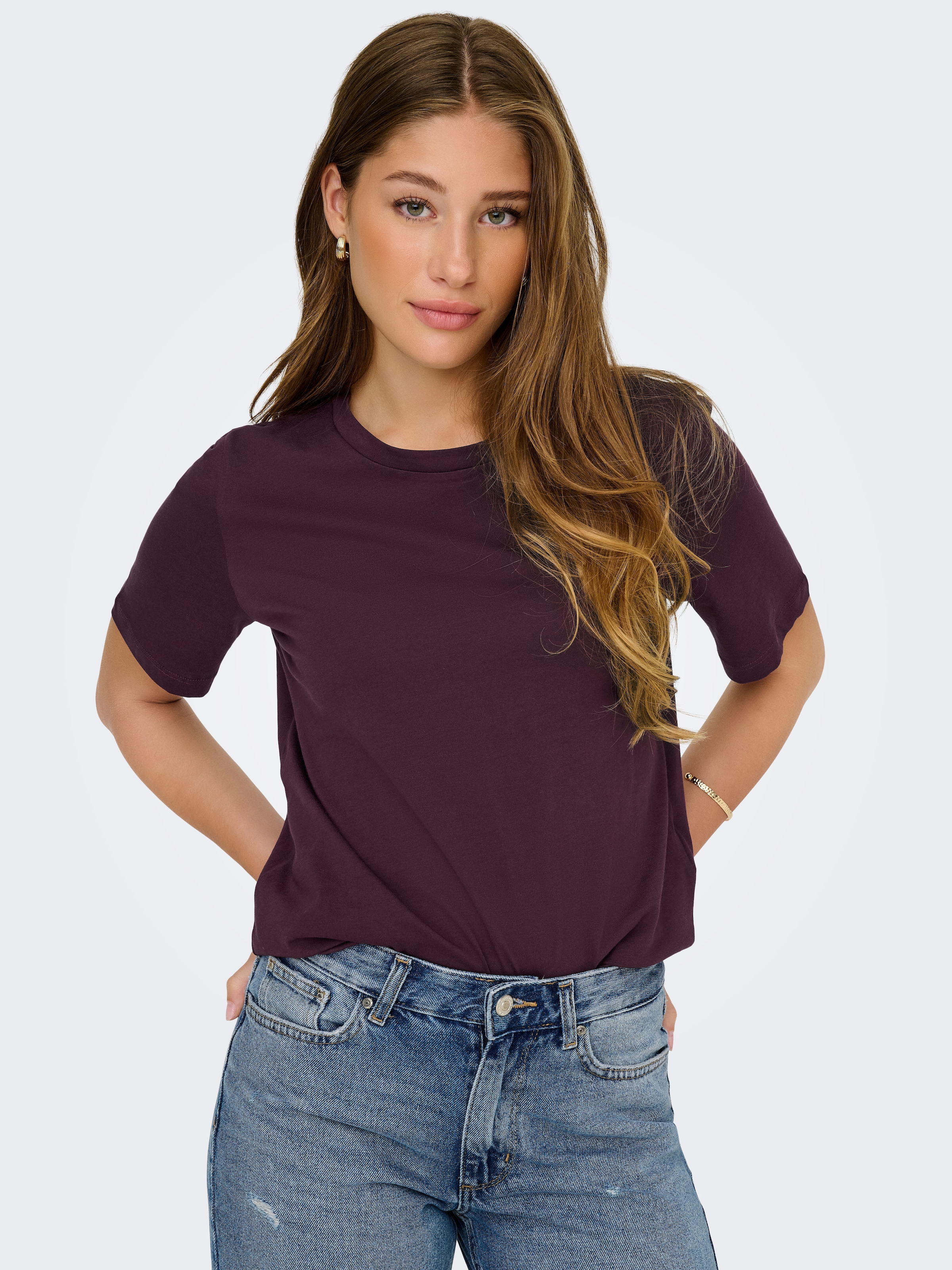 ONLY Kurzarmshirt "ONLONLY – T-Shirt mit Rundhals und klassischem Schnitt", günstig online kaufen