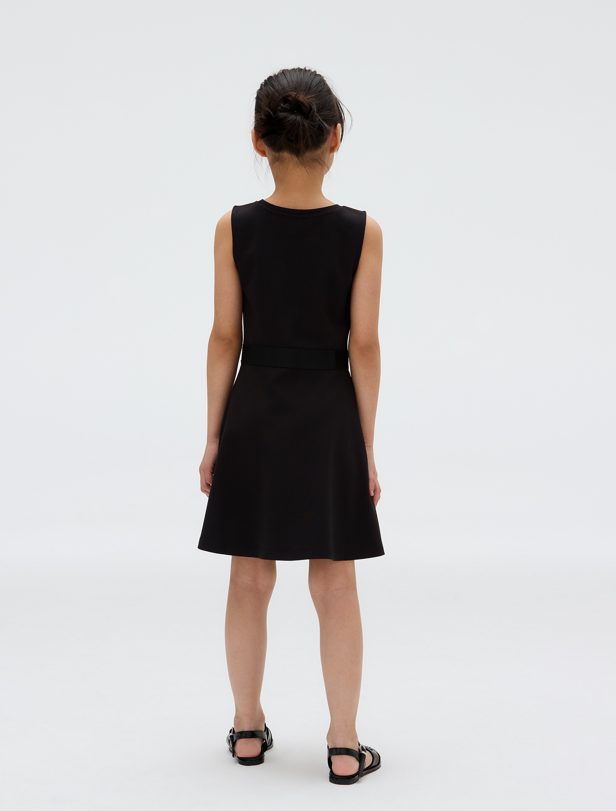 Calvin Klein Jeans Minikleid »FIT FLARE SLEEVELESS PUNTO DRESS«, Logo-Tape-Besatz an der Taille
