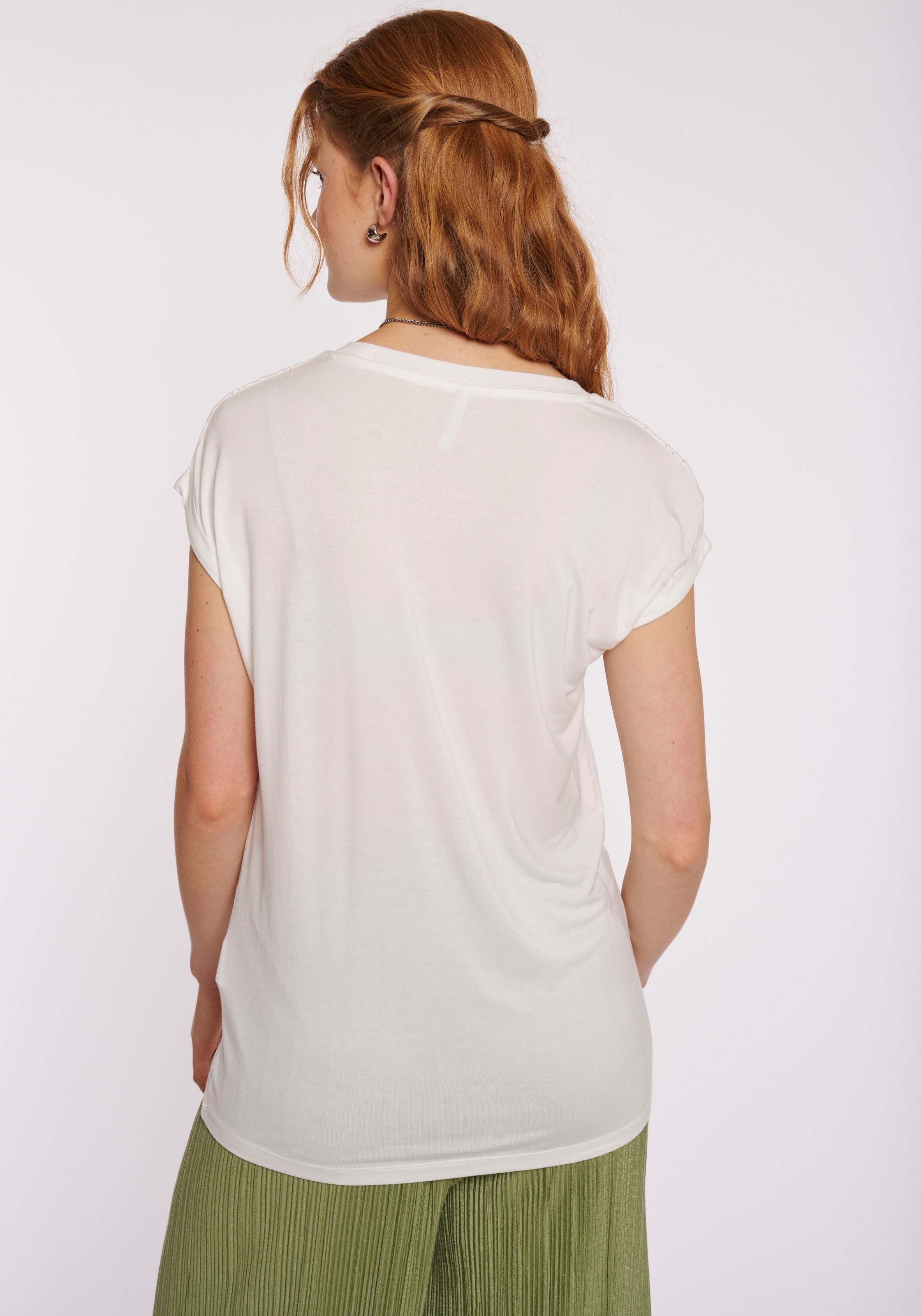 HaILY’S Kurzarmshirt »SS V TP Li44lly«, mit Lochstickerei