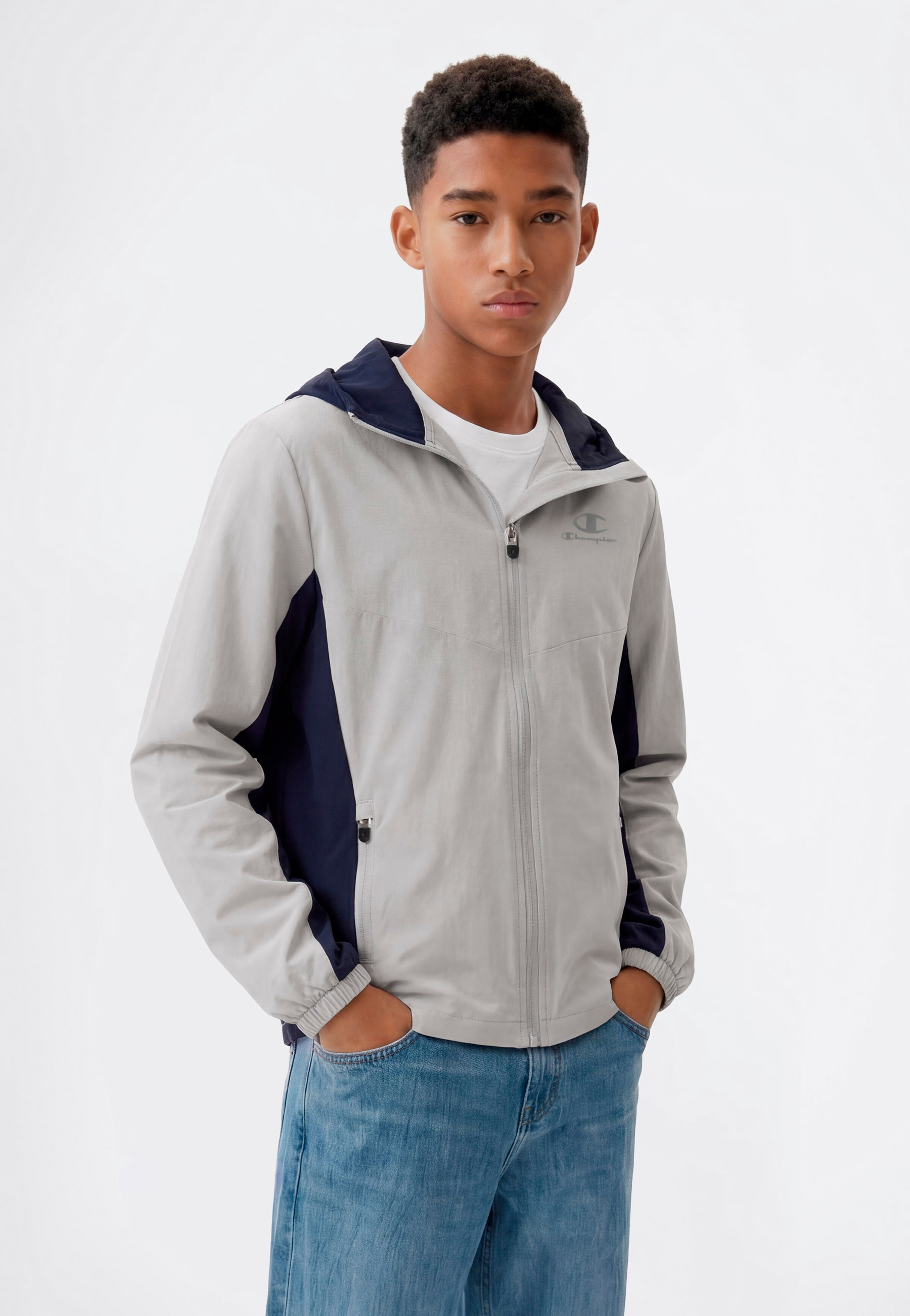 Champion Steppjacke "SPORTWEAR JACKET Slim Fit" mit markanter Steppoptik, sportliches Design, Slim Fit Passform