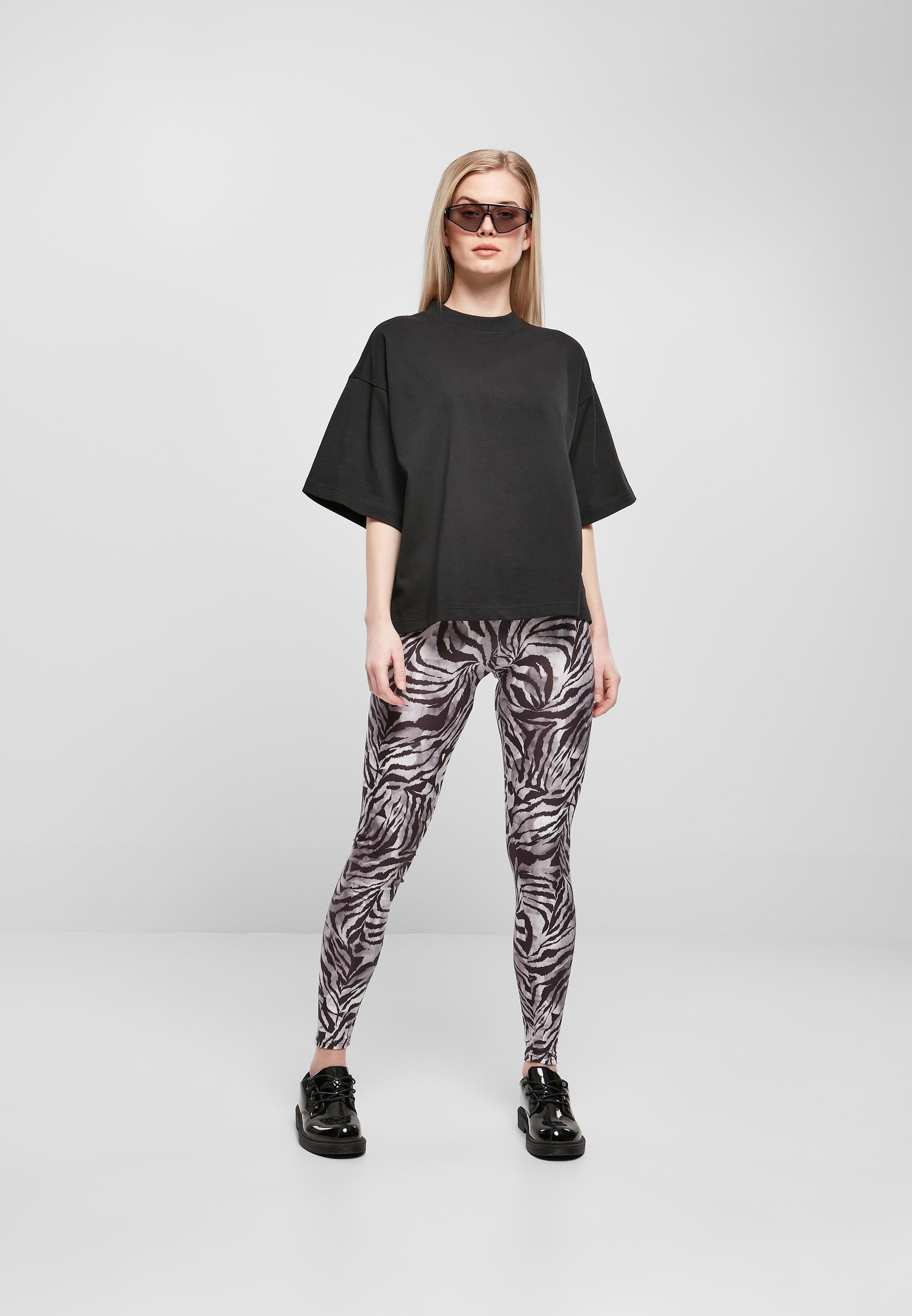 URBAN CLASSICS Kurzarmshirt »Urban Classics Damen Ladies Organic Heavy Tee«, (1 tlg.)