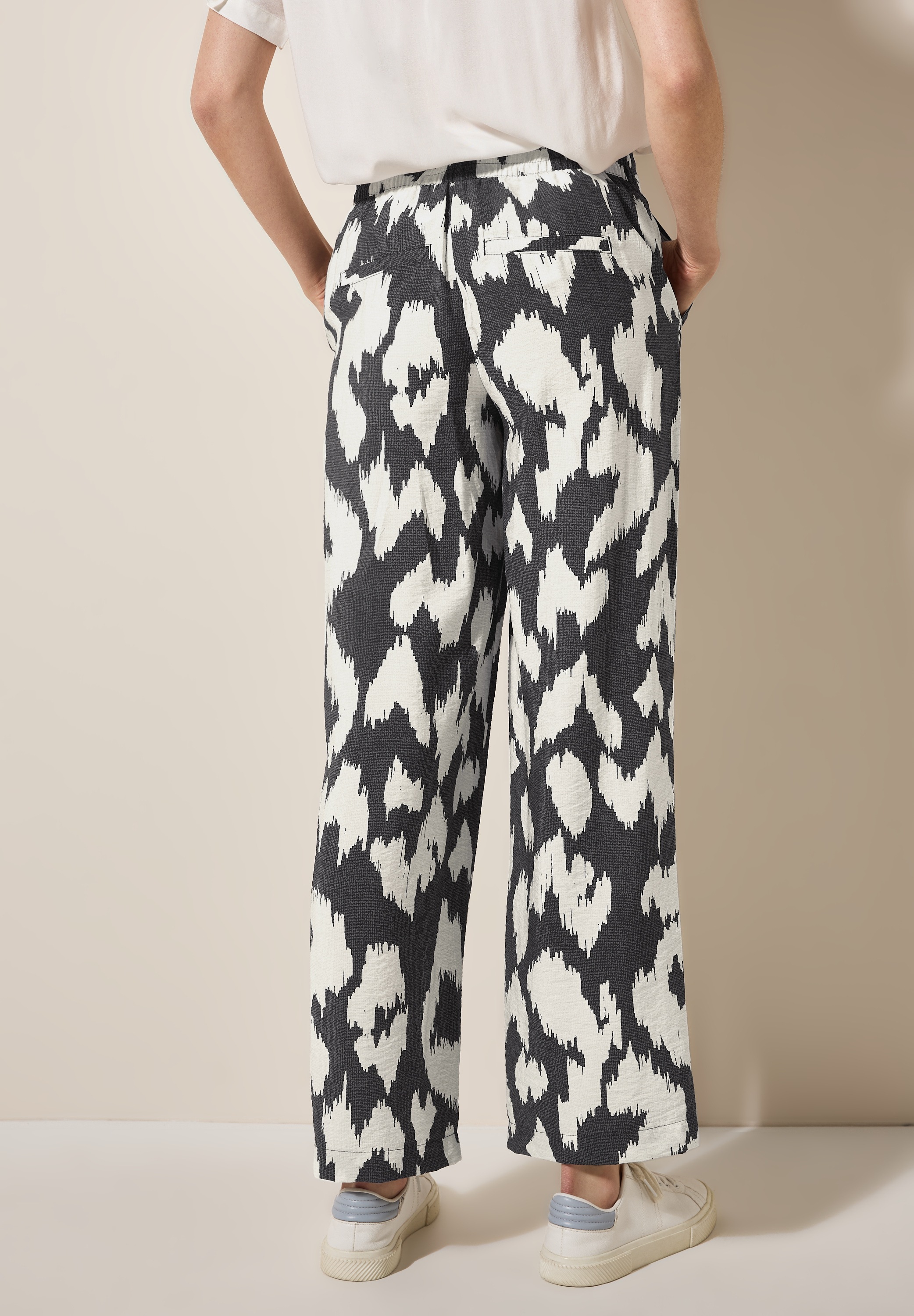 Cecil Stoffhose "Style Neele", mit grafischem Muster und Gürteldetail vorne günstig online kaufen