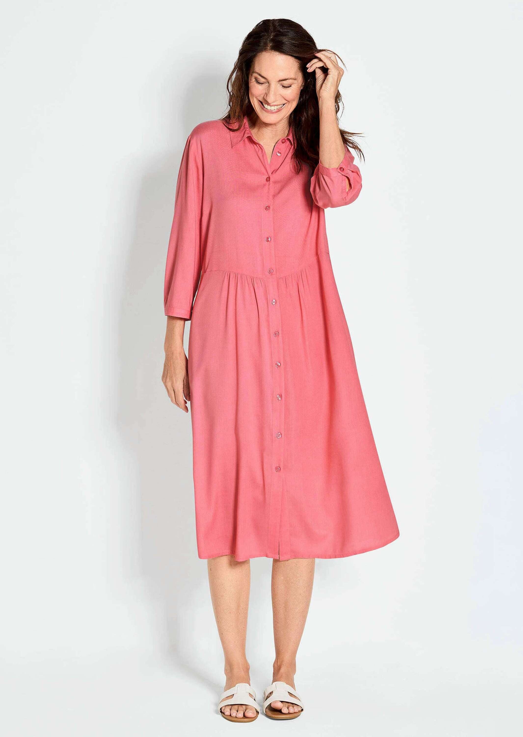 GOLDNER Sommerkleid »Kurzgröße Luftiges Hemdkleid mit Knopfleiste, Midi«