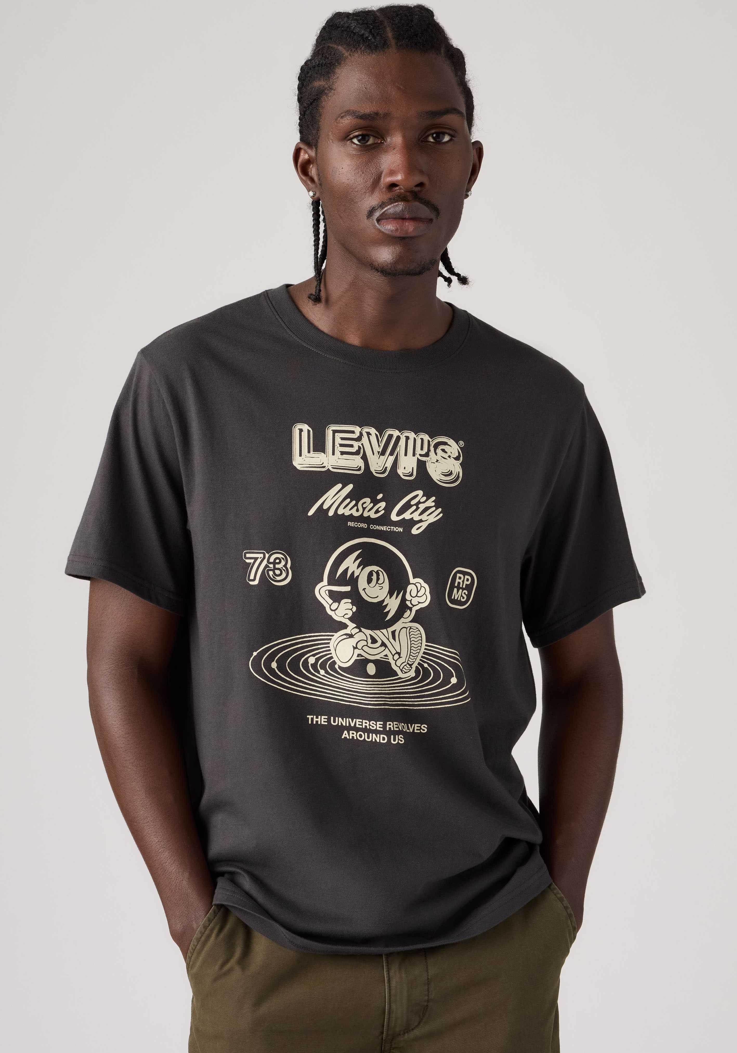 Levis "SS RELAXED FIT TEE" mit großem Frontprint