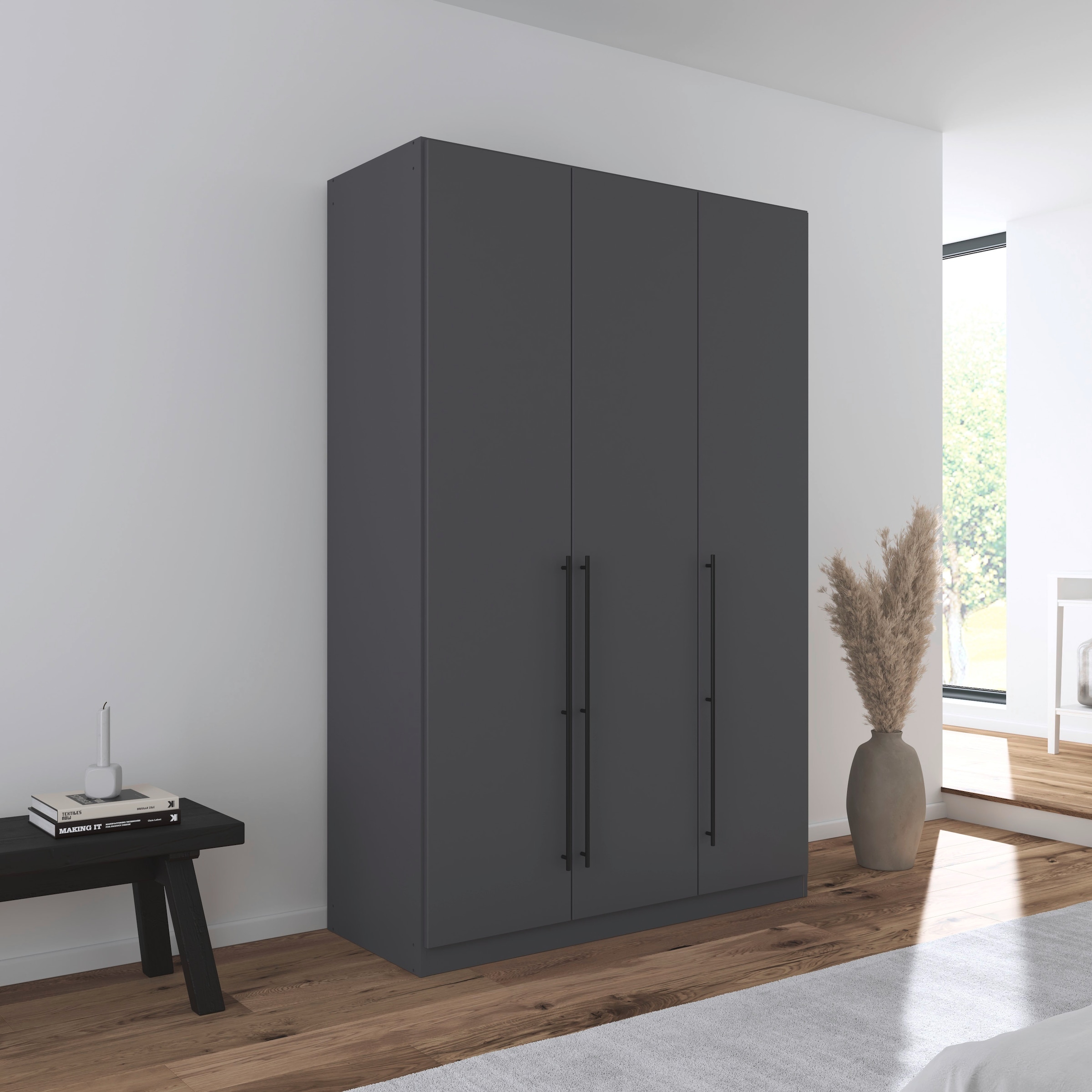 rauch Kleiderschrank, (in 3 verschiedenen Ausstattungen BASIC/CLASSIC/PREMIUM), mit hochwertigen Stangengriffen in Schwarz aus Metall MADE IN GERMANY