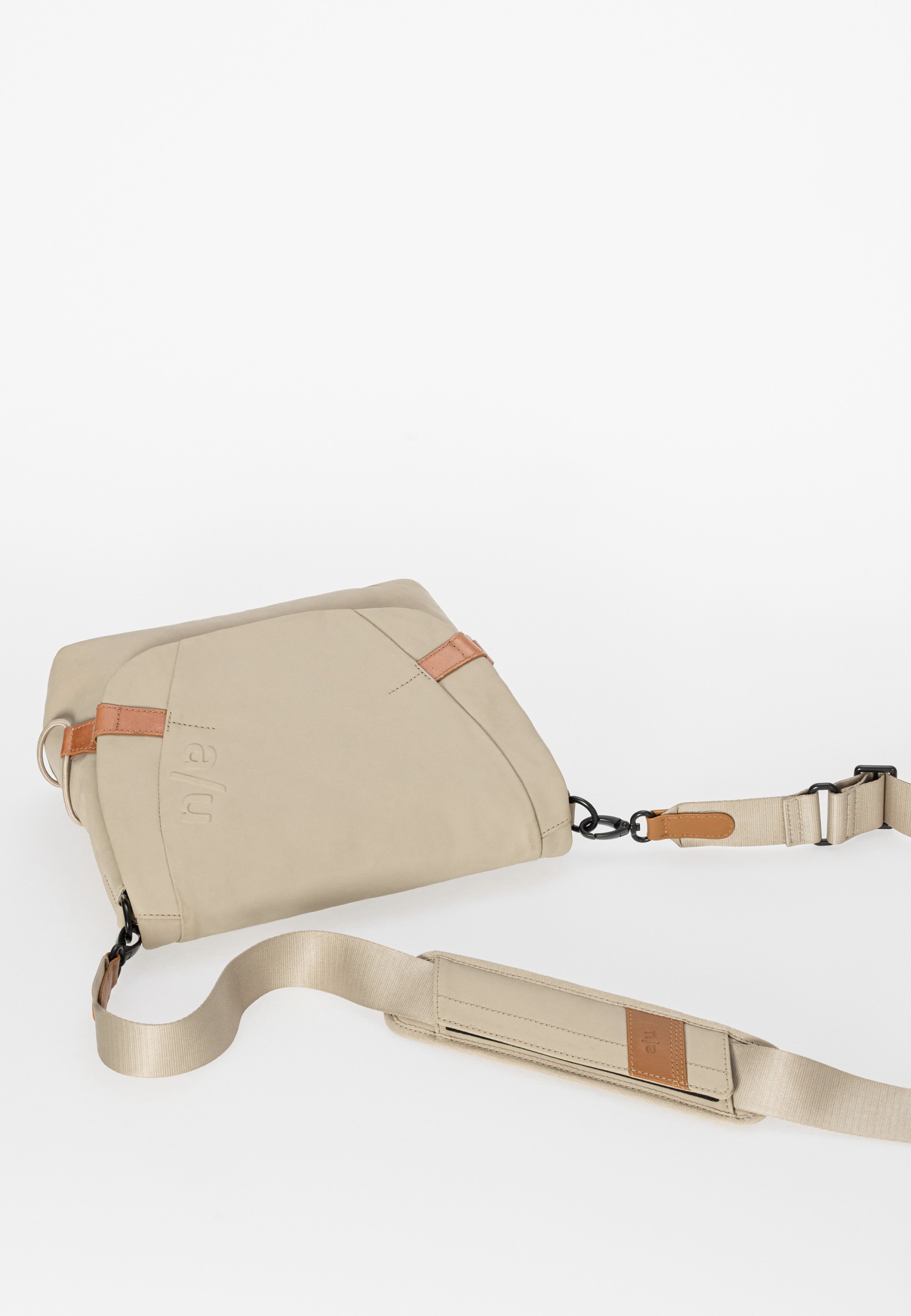 aunts & uncles Messenger Bag »Aunts & Uncles Umhängetasche Sendai«