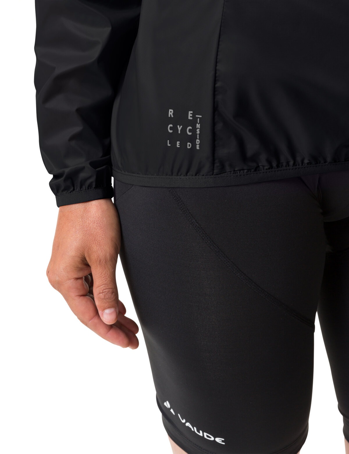 Thumbnail - VAUDE Fahrradjacke "WOMENS MATERA AIR JACKET" ohne Kapuze atmungsaktiv, winddicht, wasserabweisend, mit offener Rückenta...