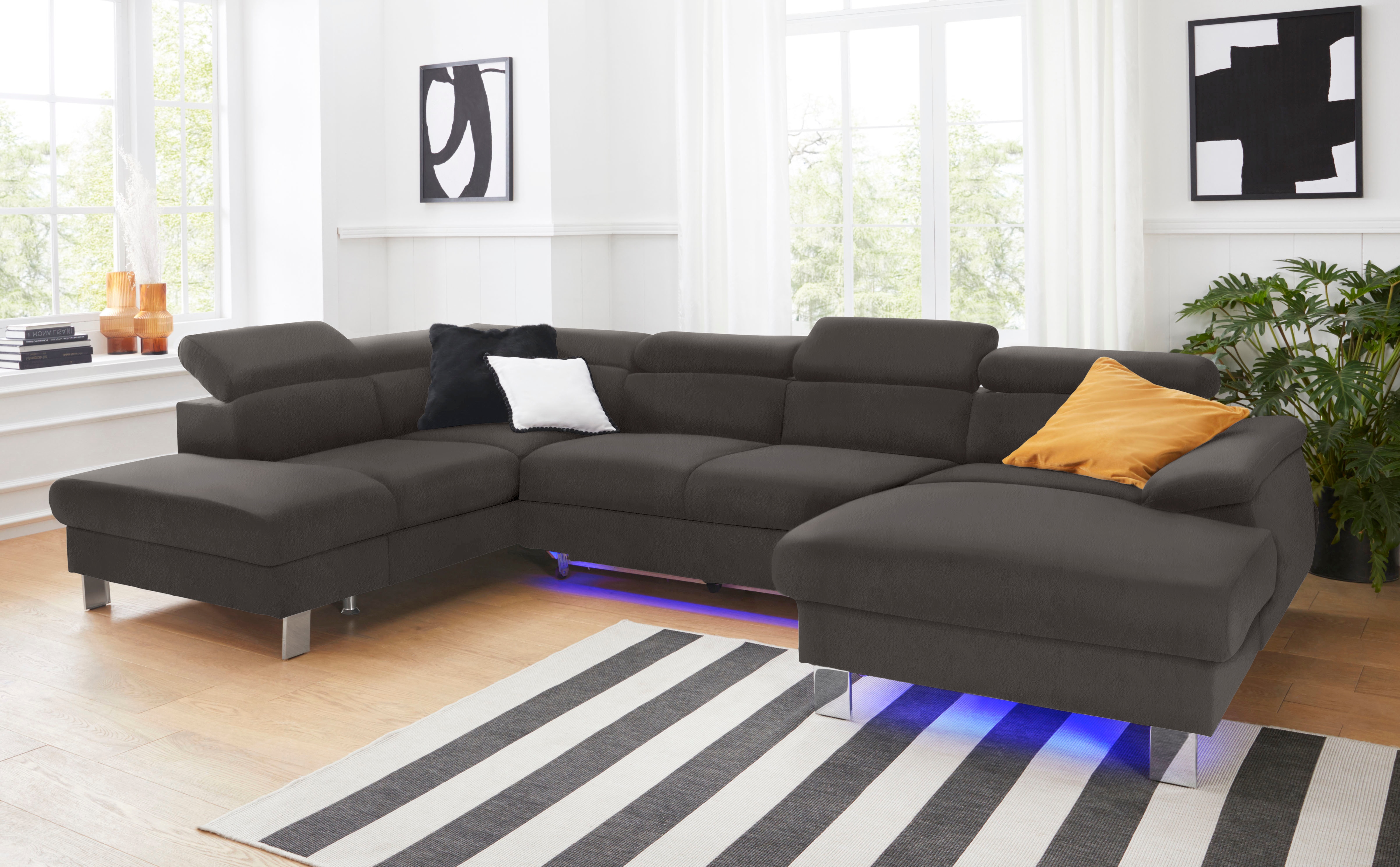 COTTA Wohnlandschaft "Komaris U-Form, B: 320 cm" mit Kopfteilverstellung, optional Schlaffunktion, Bettkasten & Licht