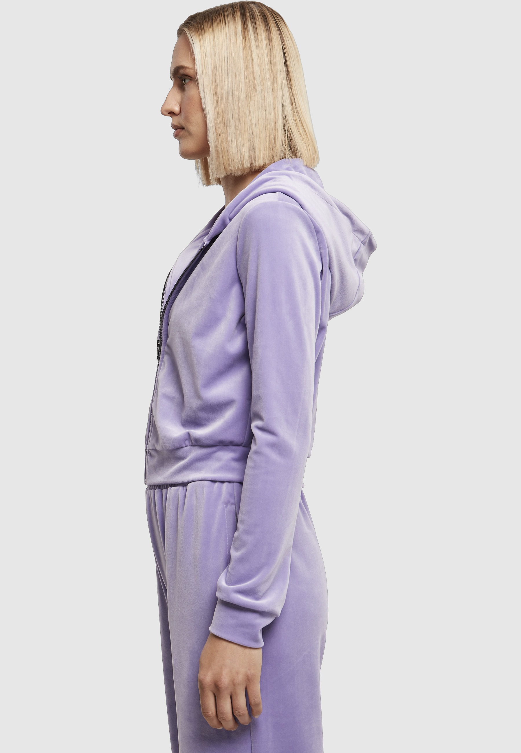 URBAN CLASSICS Sweatjacke »Urban Classics Damen Ladies Short Velvet Zip Hoody« 1 Stk.