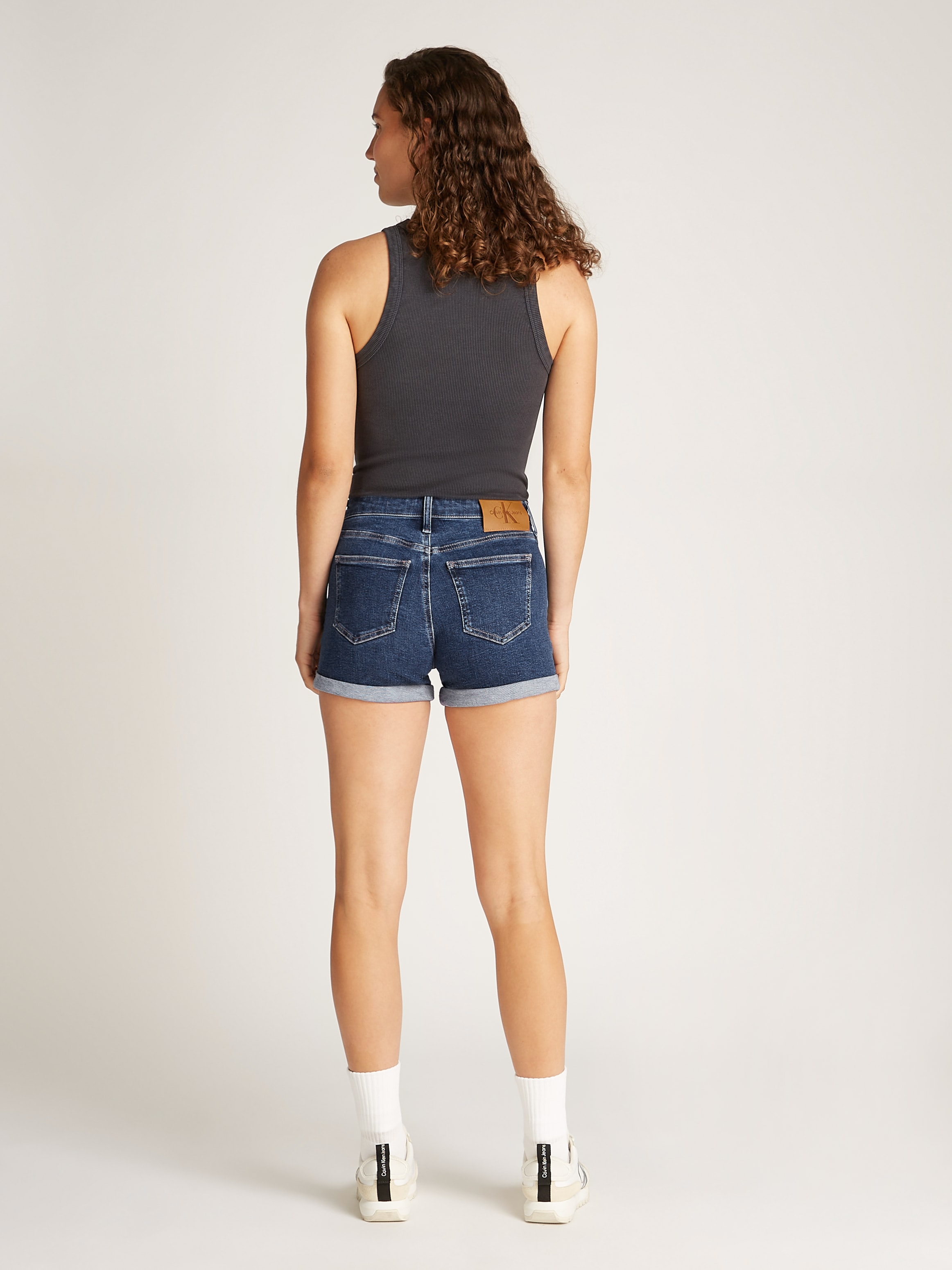 Calvin Klein Jeans Shorts »MID RISE SHORT«, mit Umschlagsaum