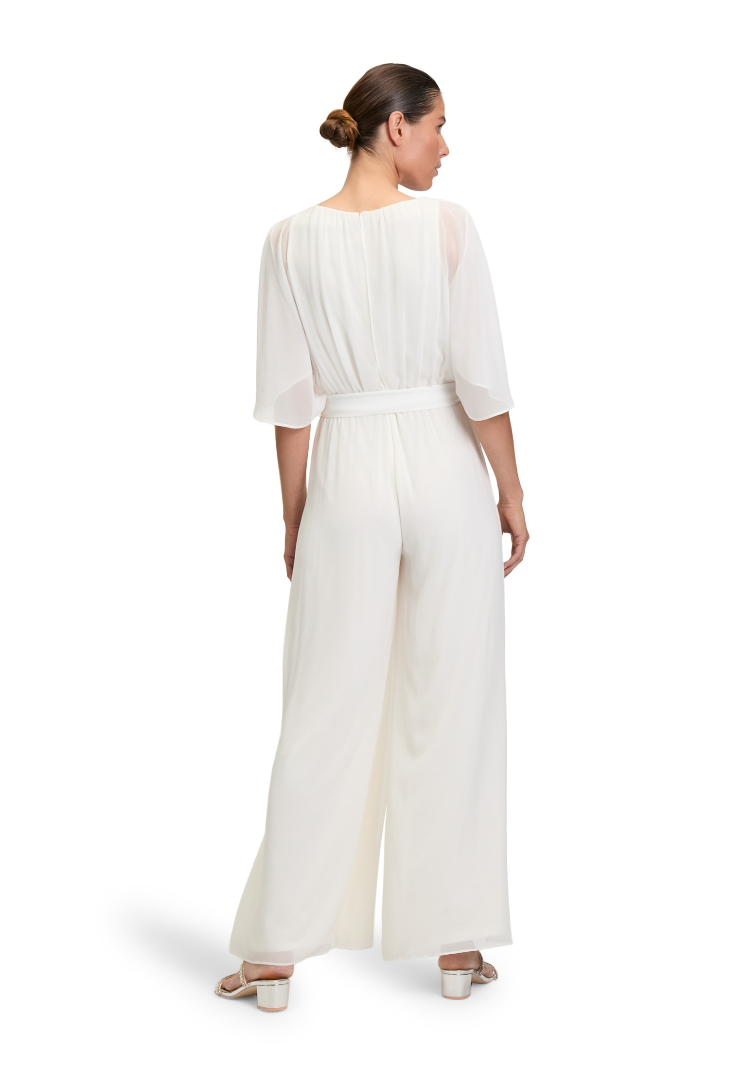 Vera Mont Overall »Vera Mont Jumpsuit mit Bindegürtel«, (1 tlg.), Design