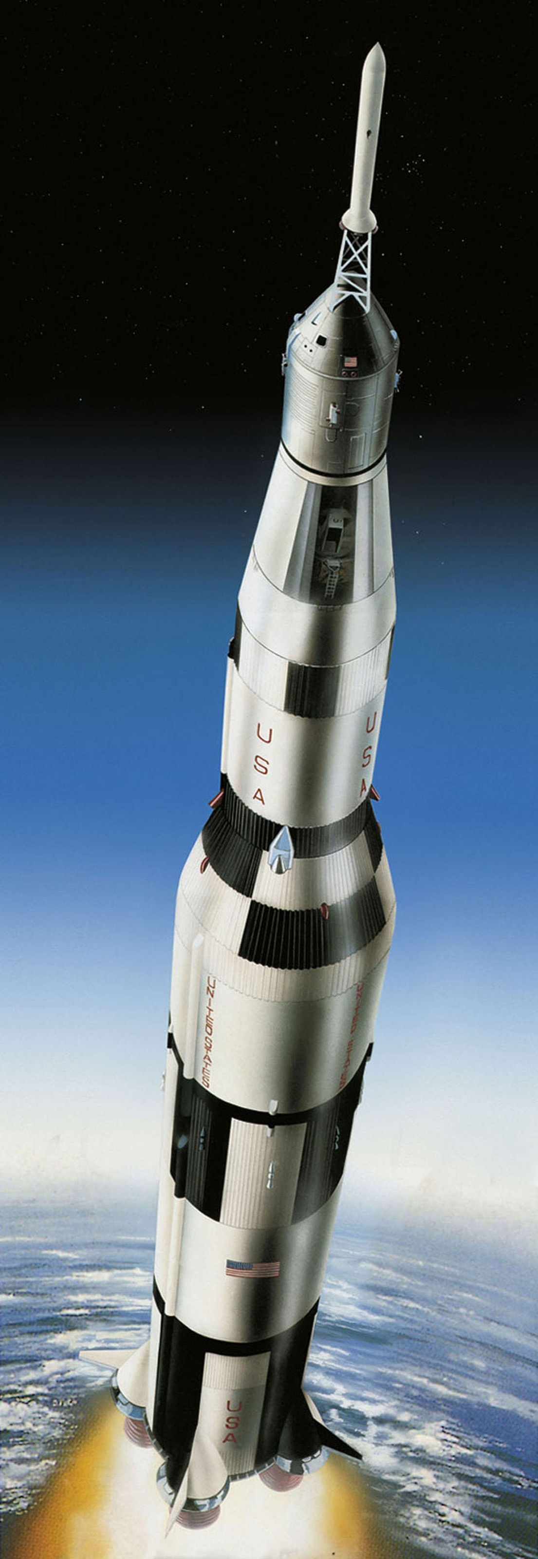 Revell® Modellbausatz »Apollo 11 Saturn V Rocket«, 1:96, Jubiläumsset mit Basis-Zubehör; Made in Europe