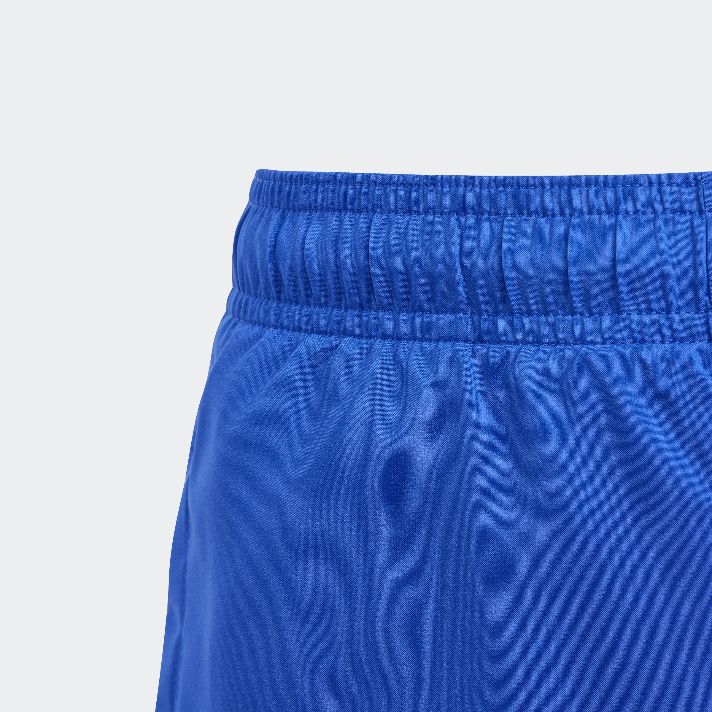 BAUR »ESSENTIALS Sportswear Shorts Raten WOVEN«, 3-STREIFEN adidas tlg.) auf (1 |