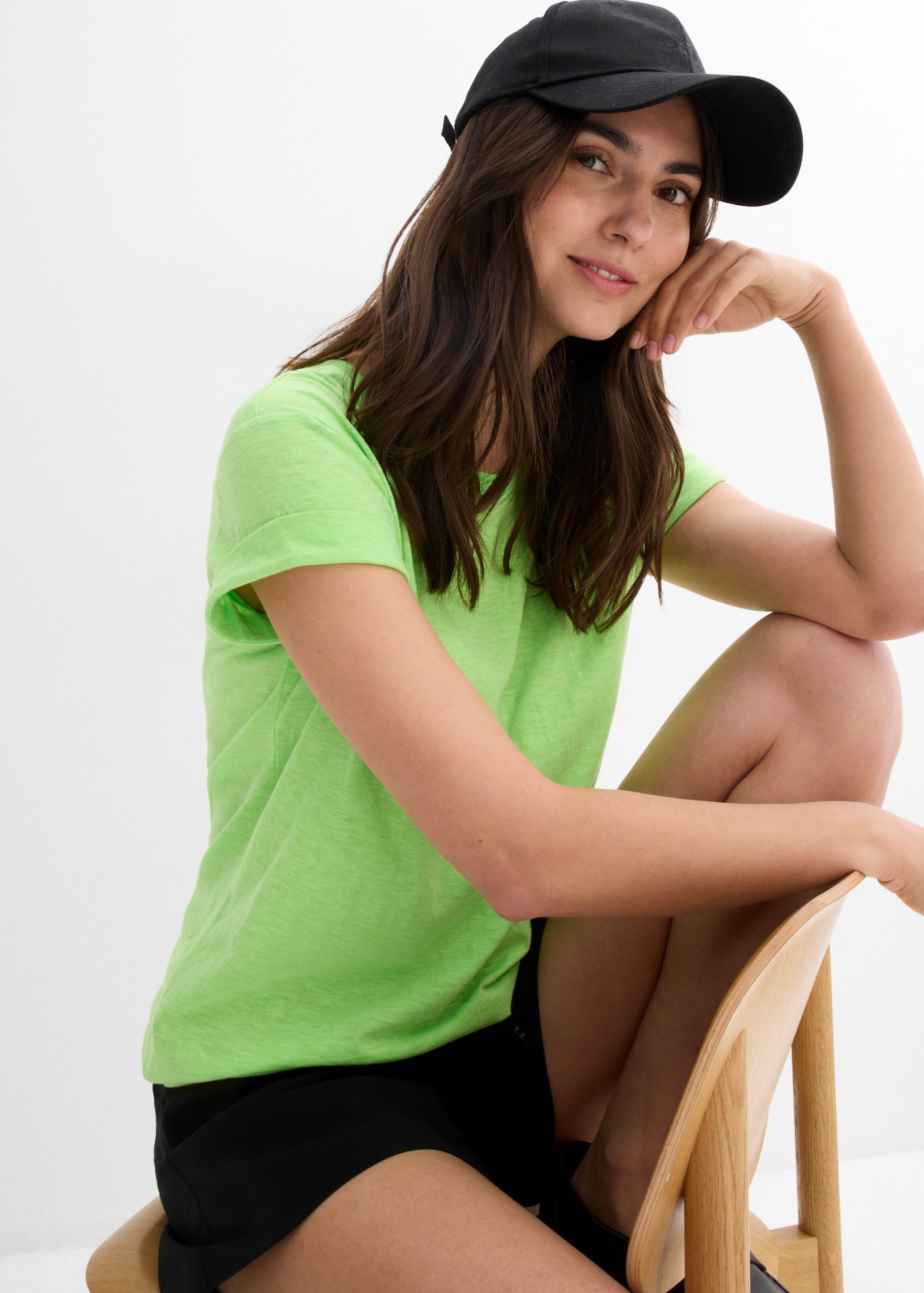 bonprix T-Shirt »Boxy-Shirt« lockere, figurumspielende Passform, Kurzarm, Rundhalsausschnitt