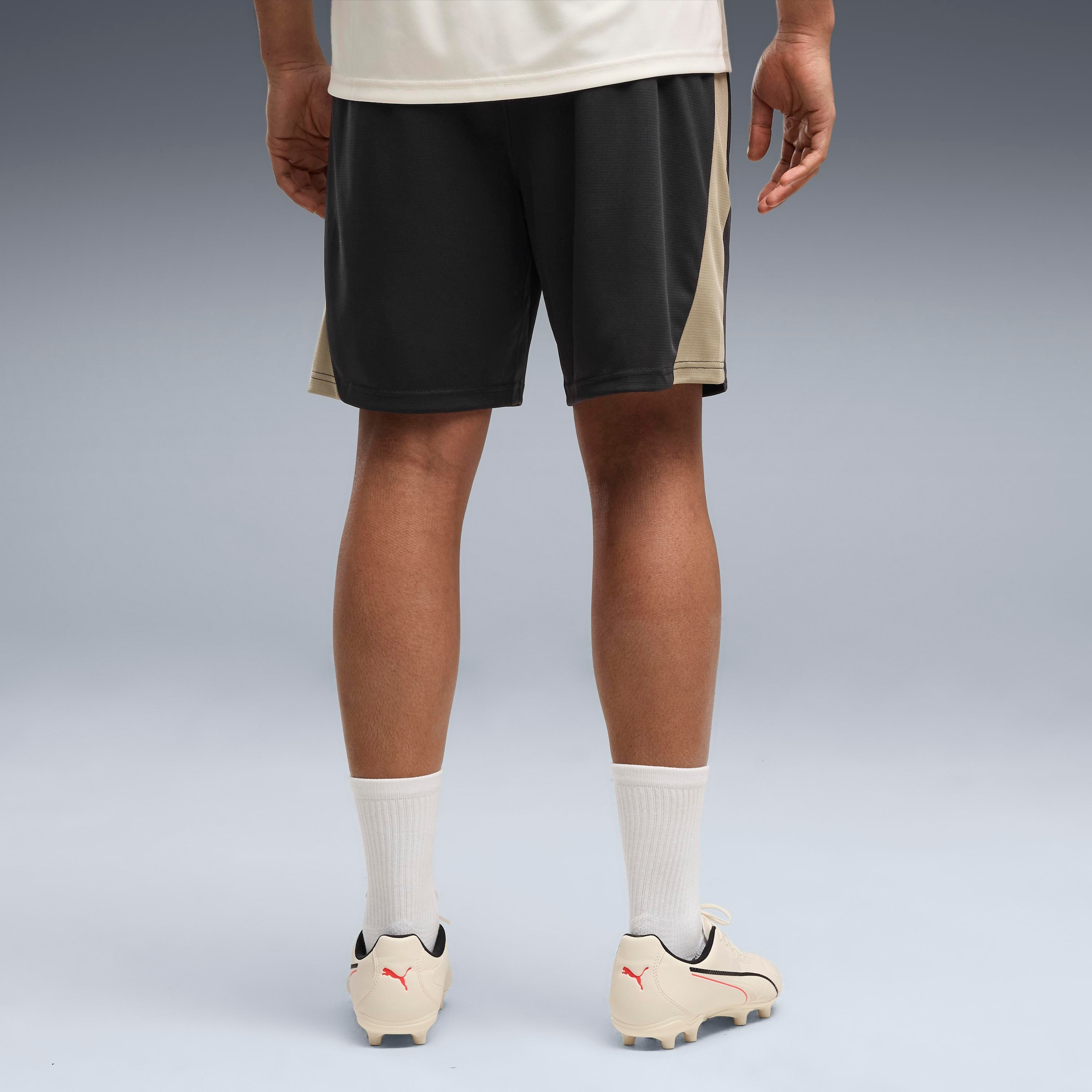 PUMA Trainingsshorts »INDIVIDUALFINAL SHORTS«  für Fußball und sportliche Aktivitäten, unifarbenes Design