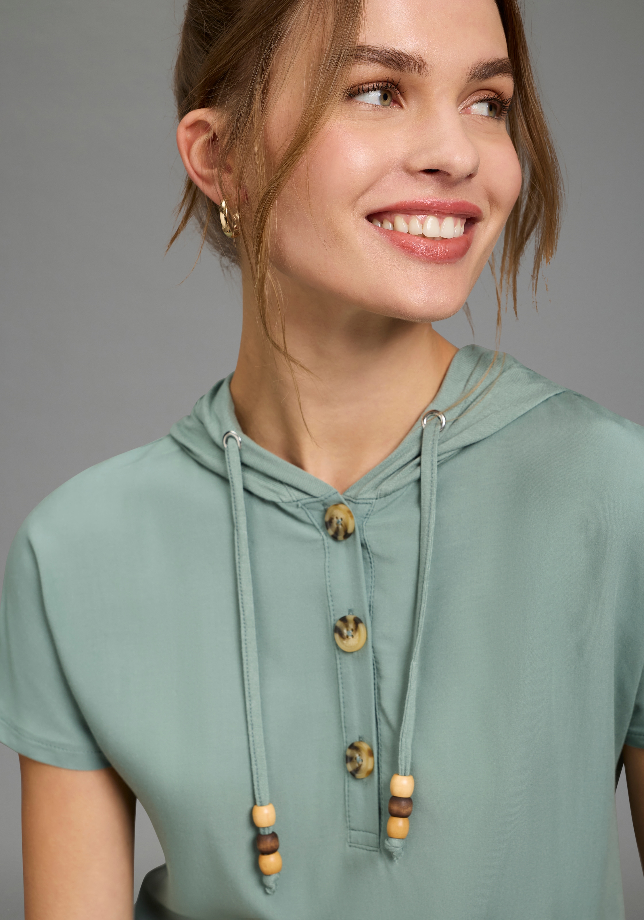 KangaROOS Shirtbluse figurumspielendes Blusentop, mit angeschnittenen Ärmeln