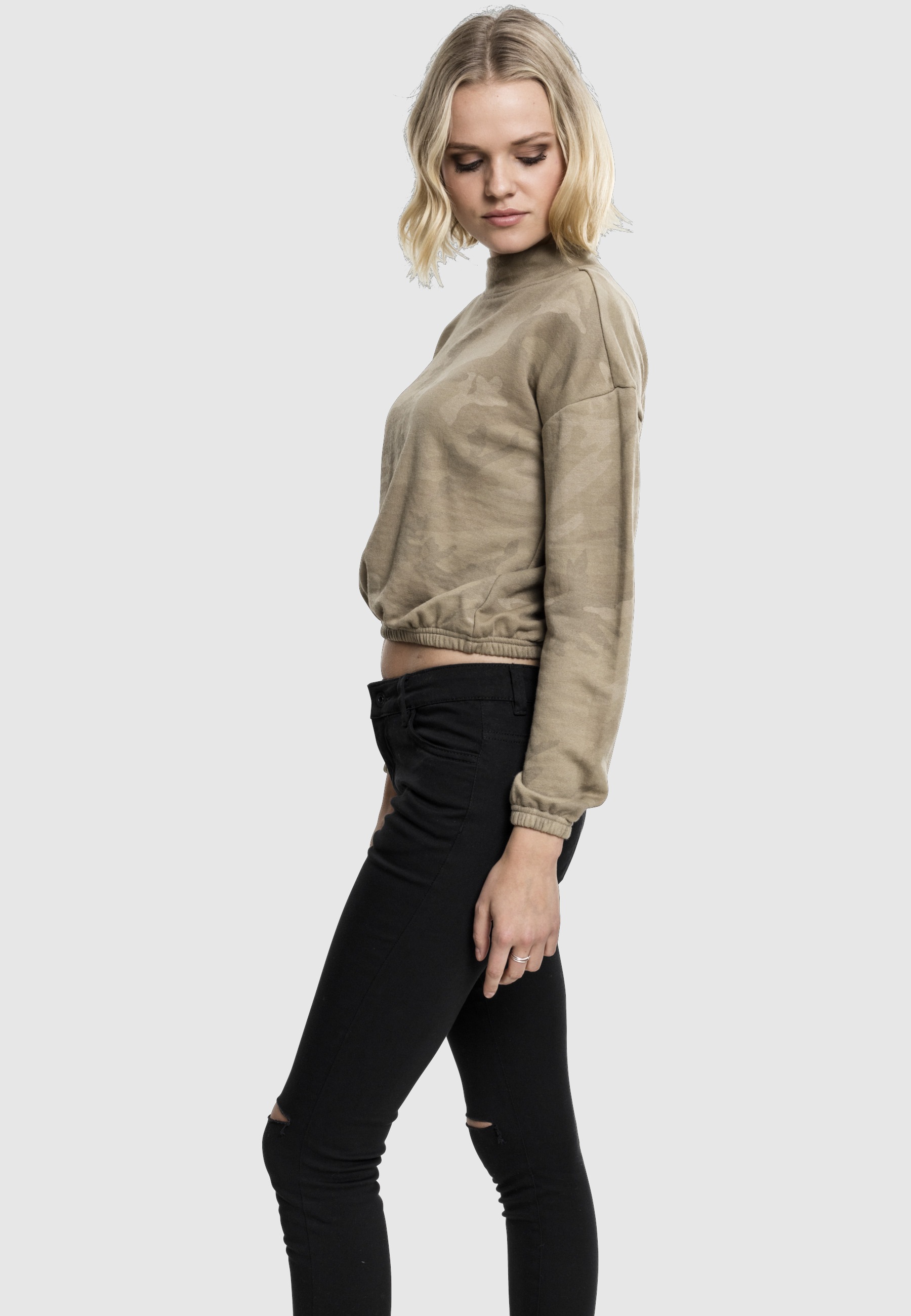 URBAN CLASSICS Sweatshirt »Urban Classics Damen Ladies Camo Turtleneck Crew«, 1 Stk.
