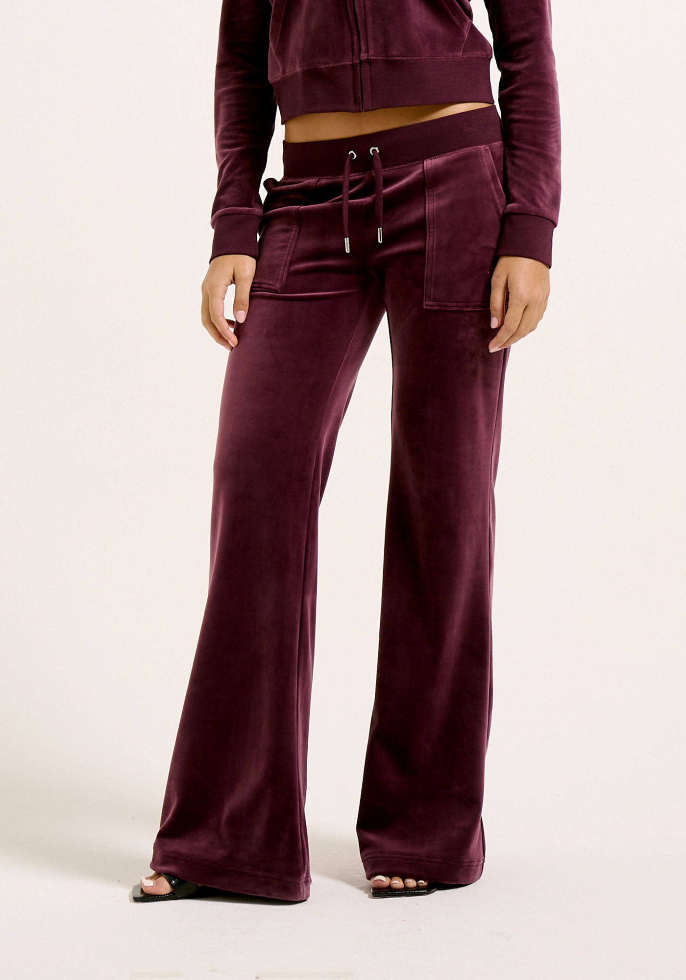 Juicy Couture Sweathose »LAYLA POCKET LOW RISE PANT Damen«, Trainingshose Damen, Sweathose, Velour, Jogginghose mit Glitzer, Sale