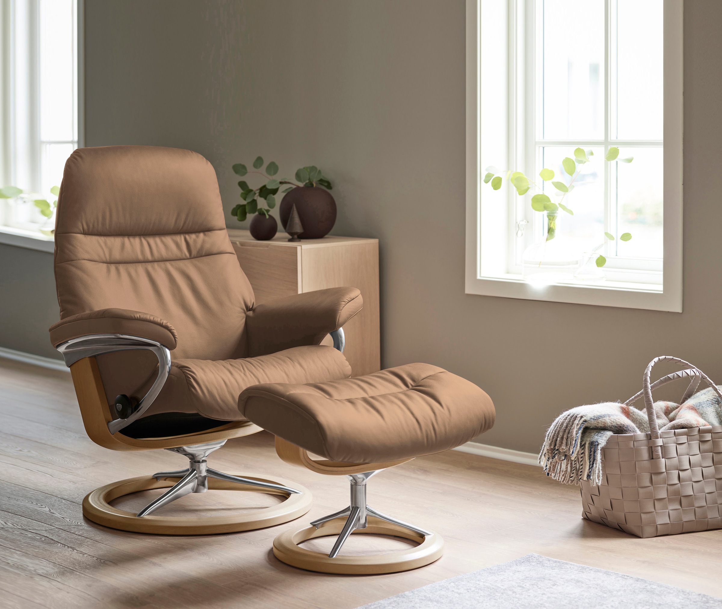 Stressless "Sunrise" Relaxsessel mit Hocker, mit Signature Base, Größe S, G günstig online kaufen
