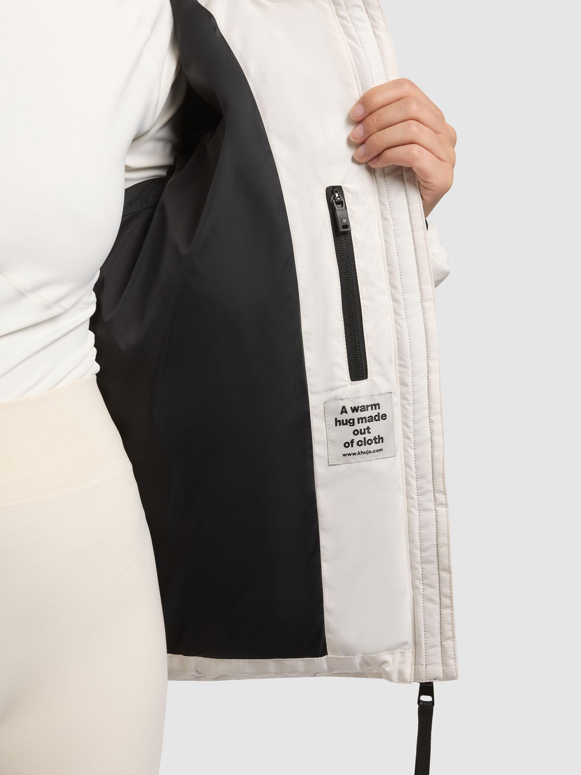 khujo Outdoorjacke »Audrey Matt«, mit Kapuze, Warme Winterjacke mit verstellbarer Kapuze