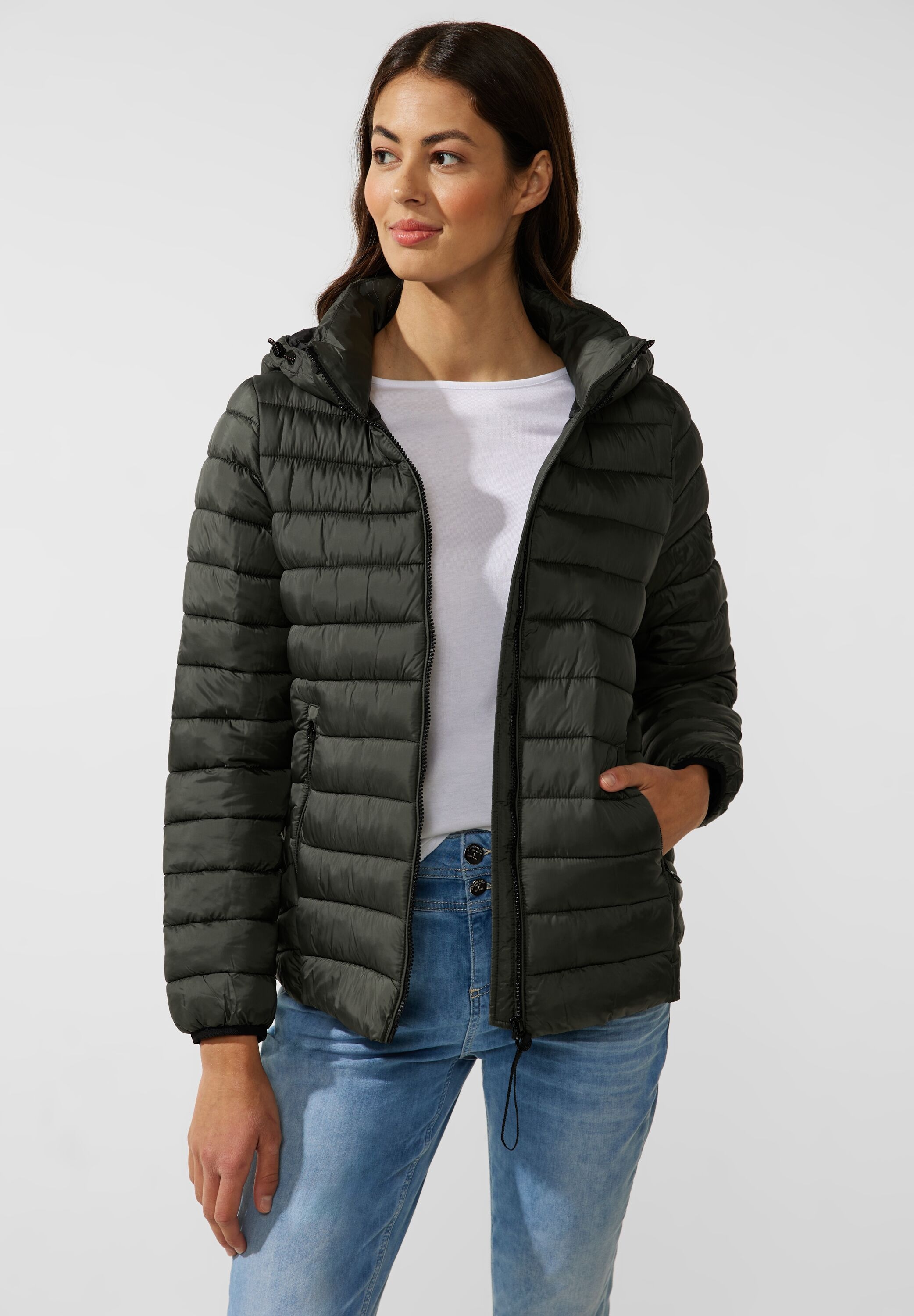 STREET ONE Damen Steppjacke Mit Abnehmbarer Kapuze - Stylischer Allrounder Für Jeden Tag