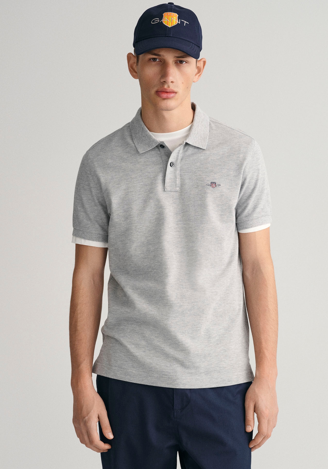 Gant Poloshirt "SLIM SHIELD SS PIQUE POLO", mit Logostickerei auf der Brust