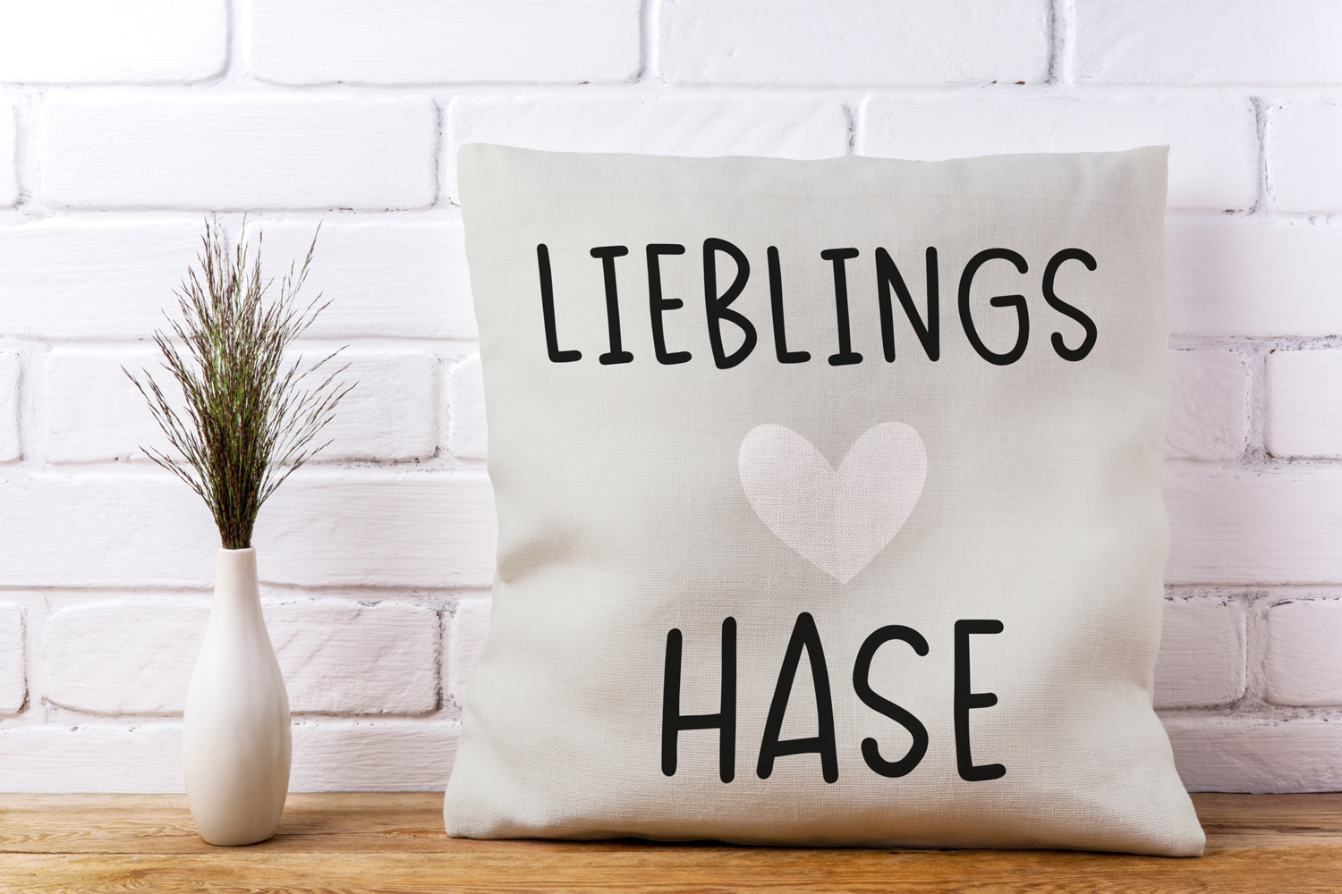 queence Dekokissen »Lieblings Hase«, Beidseitig bedruckte Kissenhülle, Kissen 40x40cm, inkl. Reißverschluss