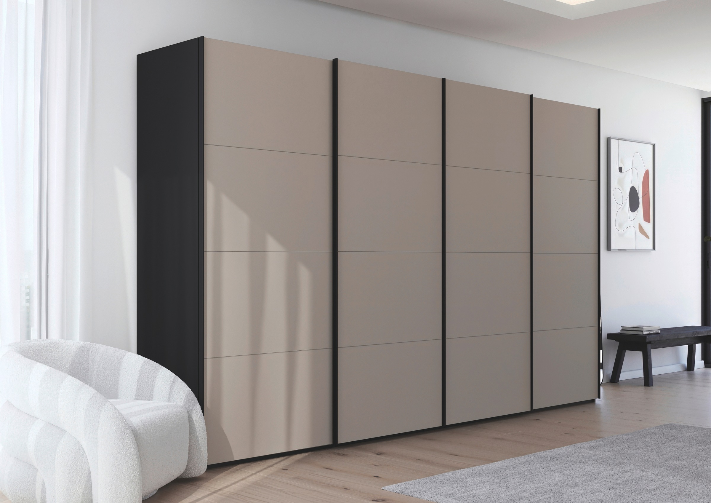 rauch Schwebetürenschrank »Kleiderschrank Schrank Garderobe Schlafzimmerschrank SCALE-FYRA«, edle viergeteilte Türen mit Glas-Front viele Farben MADE IN GERMANY