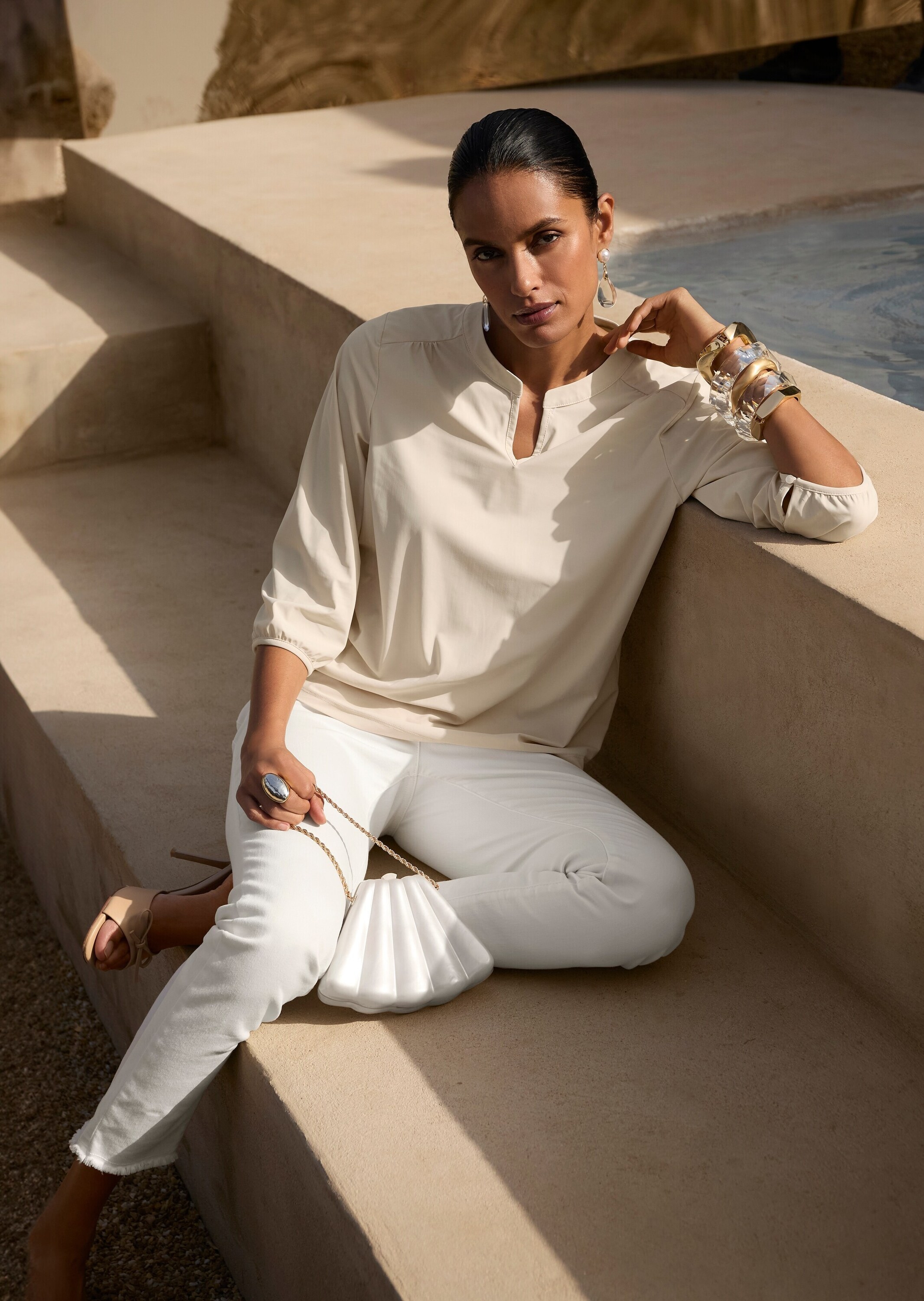 MADELEINE Kurzarmbluse »Jerseybluse Elegante Schlupfbluse mit V-Ausschnitt«