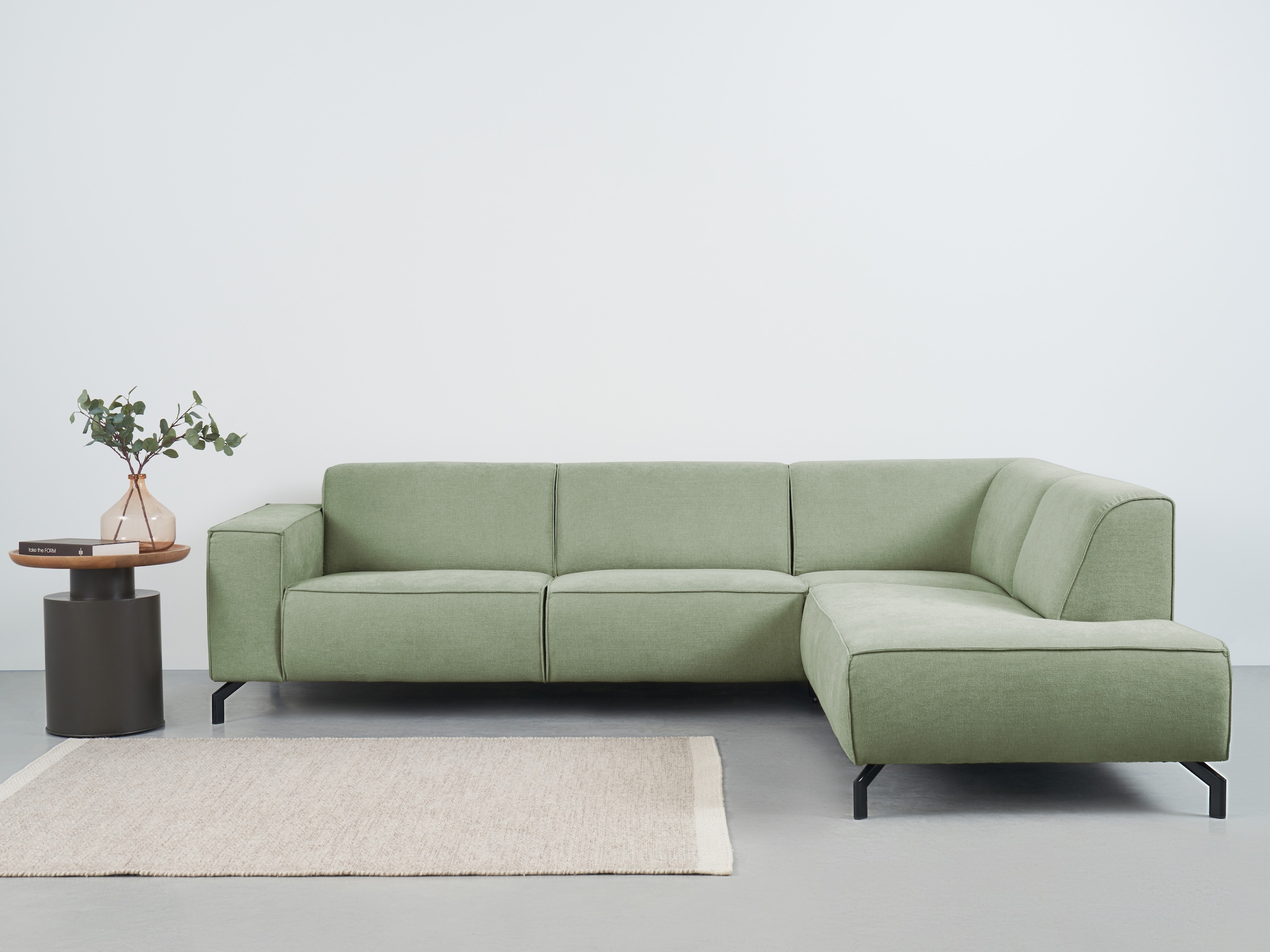 Places of Style Ecksofa Lorcan, in Lederoptik oder Strukturstoff lieferbar
