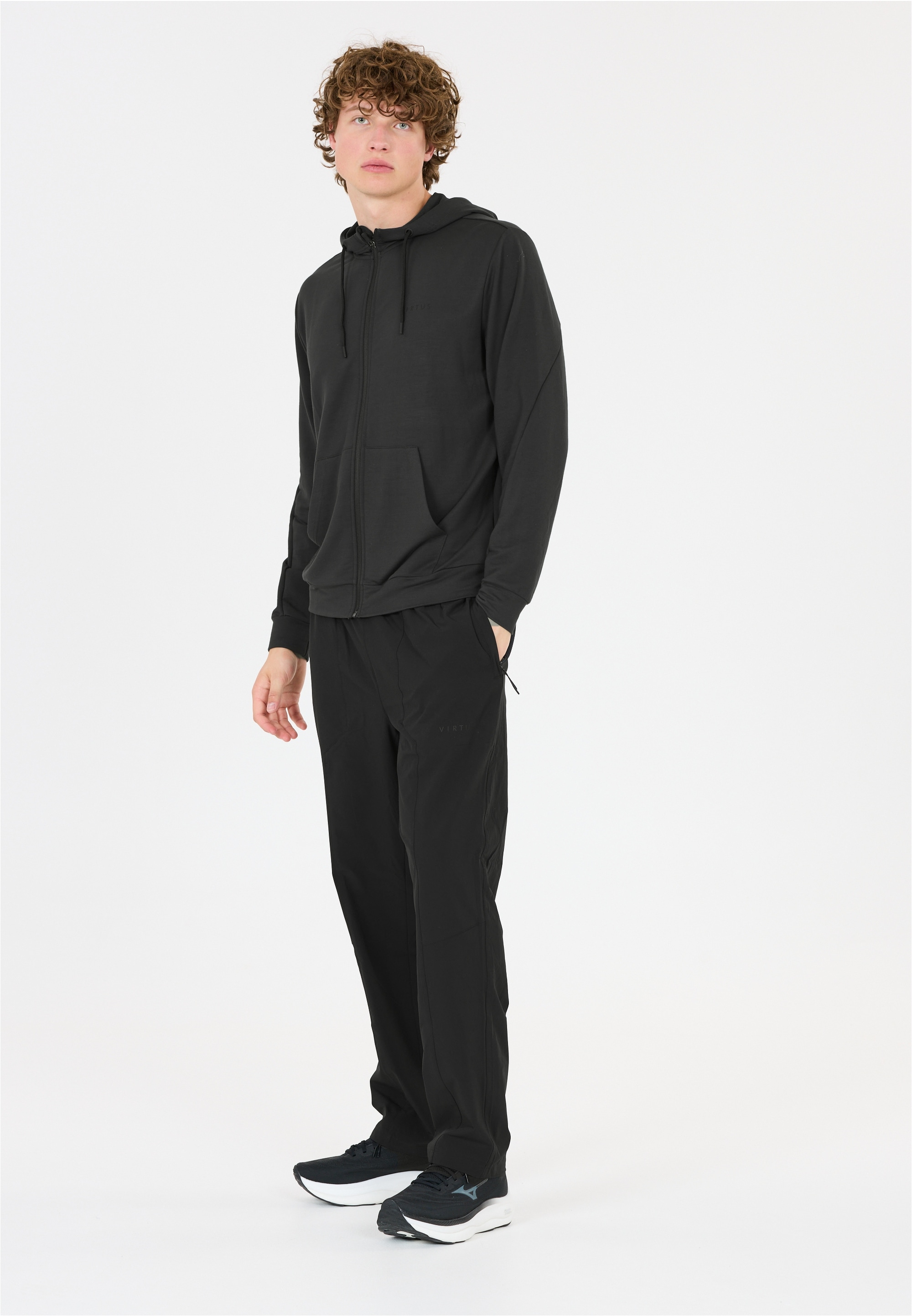 Virtus Sweathose »Hawa«  mit BionicFinish