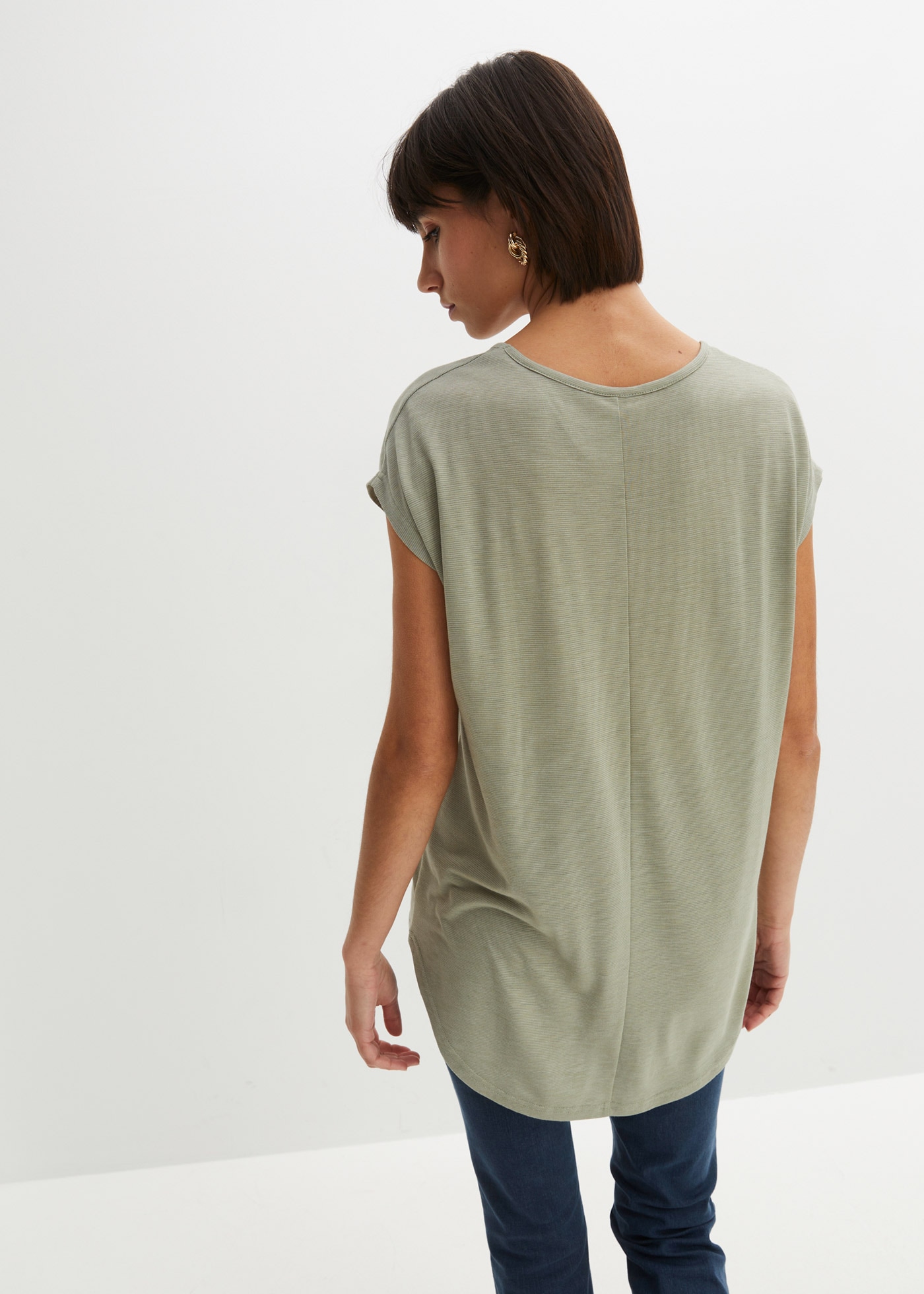 bonprix Longshirt »Longshirt aus Viskose-Mix« Oversize Passform, Kurzarm-Design, aus Viskose-Mix