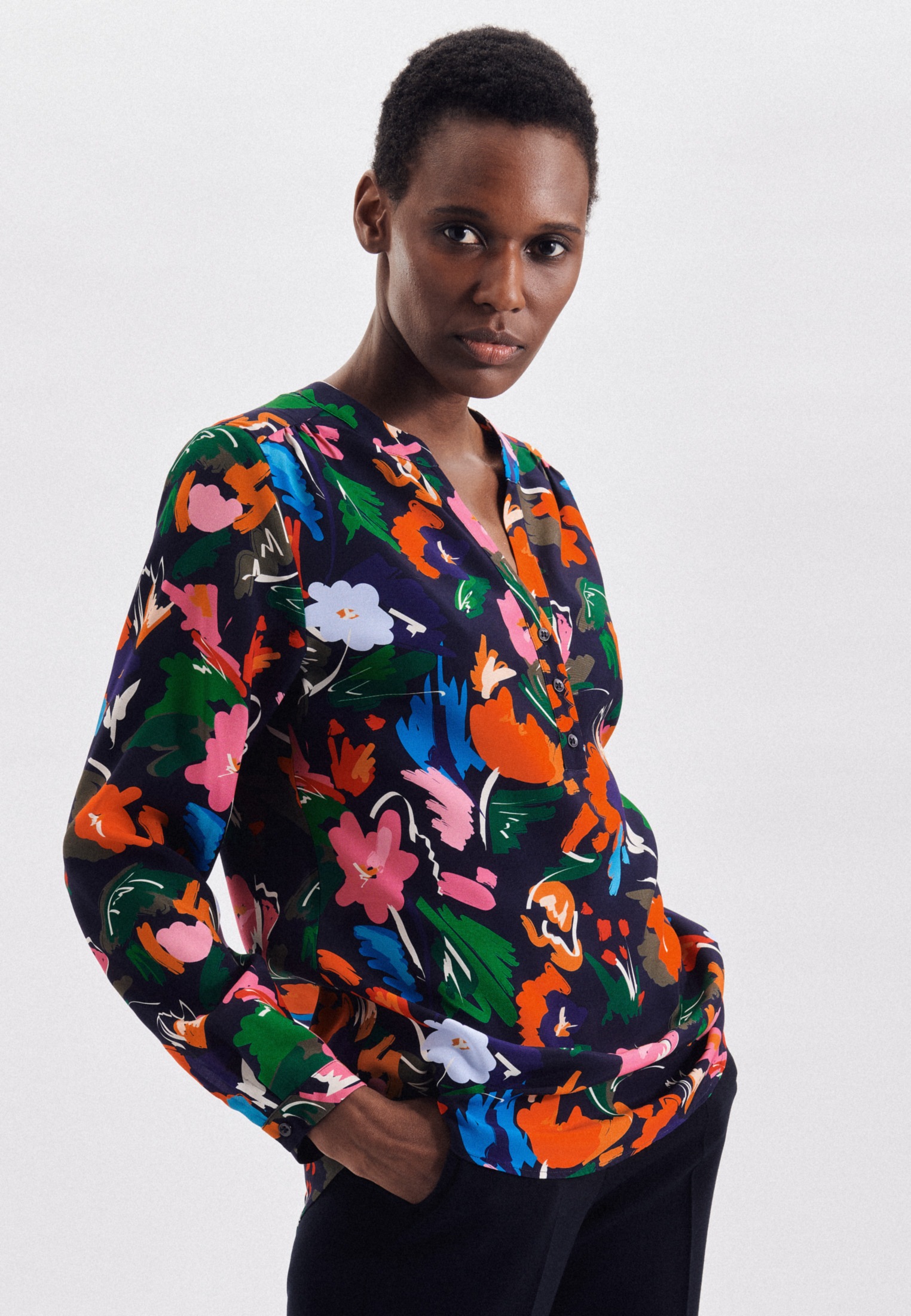 seidensticker Schlupfbluse »Schwarze Rose« Langarm V-Neck Floral