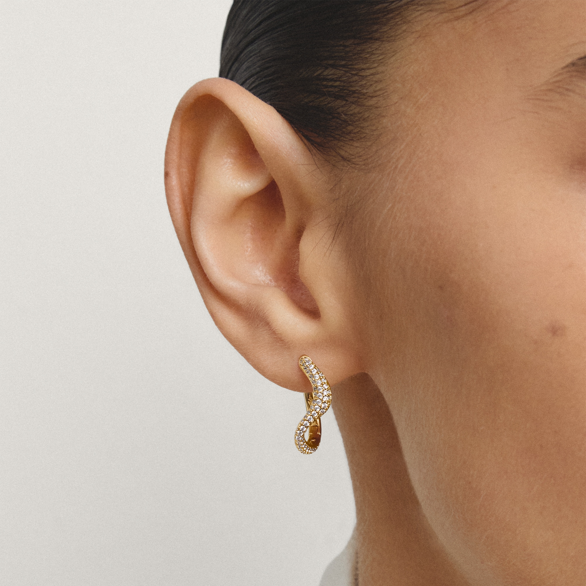 THOMAS SABO Paar Creolen »Fluid Elegance Creolen Pavé gelbgoldfarben« mit Zirkonia (synth.)